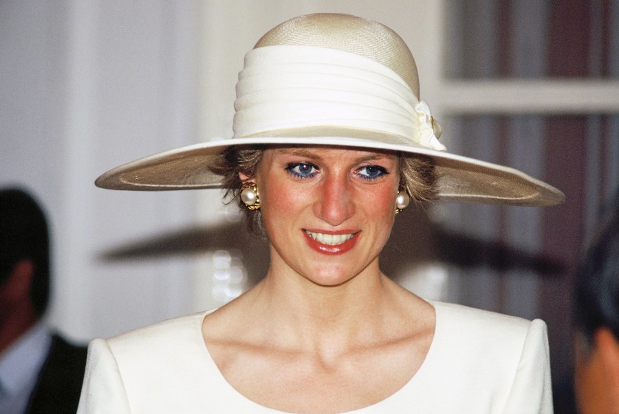 Princess Diana Childhood Letters to Be Sold