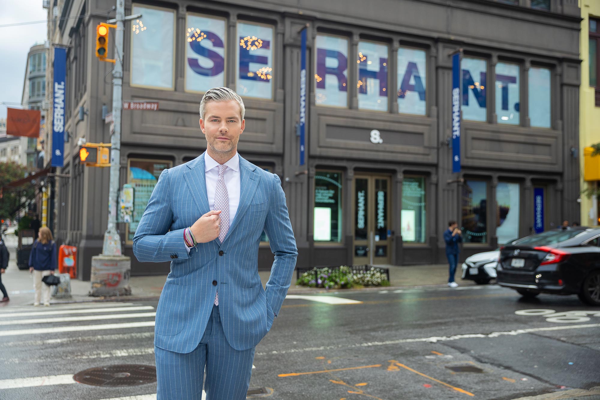 O dono de Manhattan, Ryan Serhant, diz que filmar para a Netflix é libertador