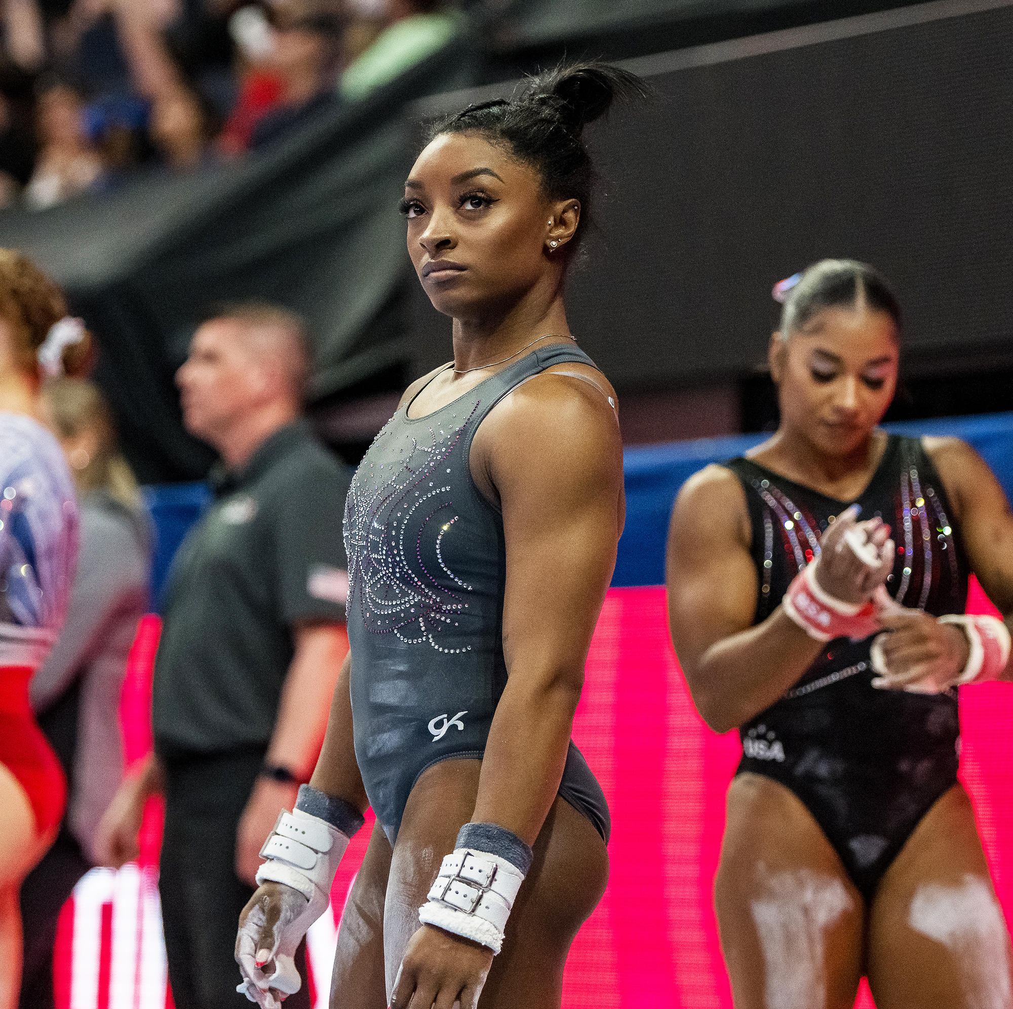 Simone Biles plant, vor den Olympischen Spielen „die sozialen Medien einzuschränken“.