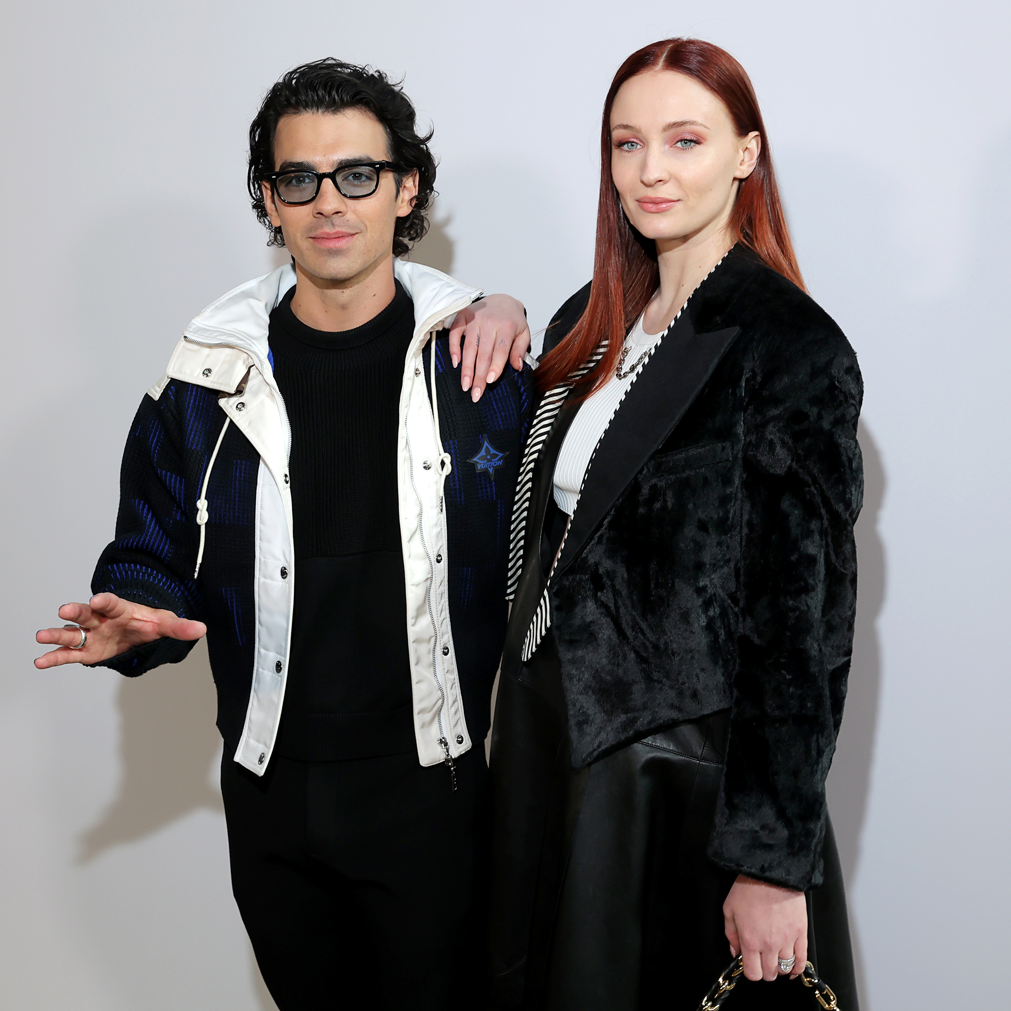 Sophie Turner verrät ihr „Rezept für einen heißen Mädchensommer“ nach der Scheidung von Joe Jonas