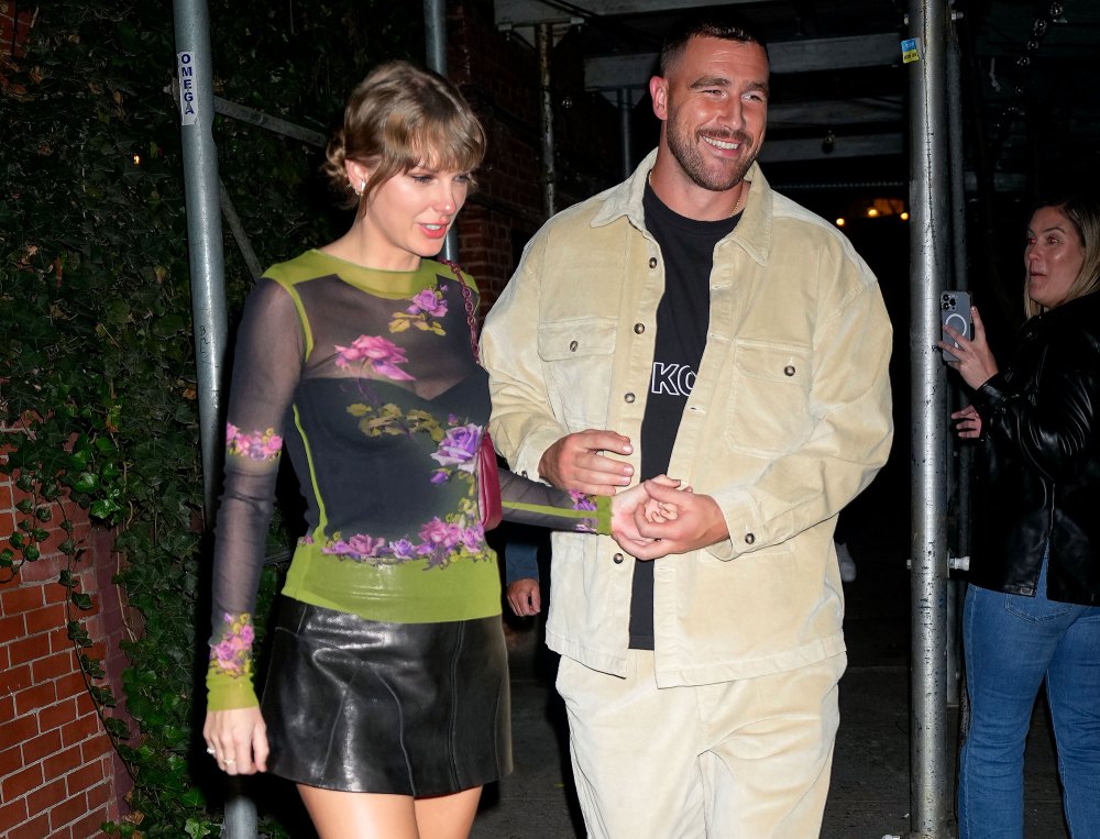 Taylor Swift Travis Kelce visitan un bar en Dublín con Stevie Nicks