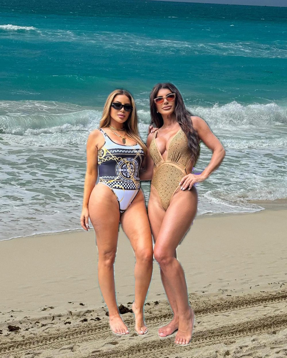 Teresa Giudice Breaks Down Her Photoshop Fail- I Was Scrambling 451
