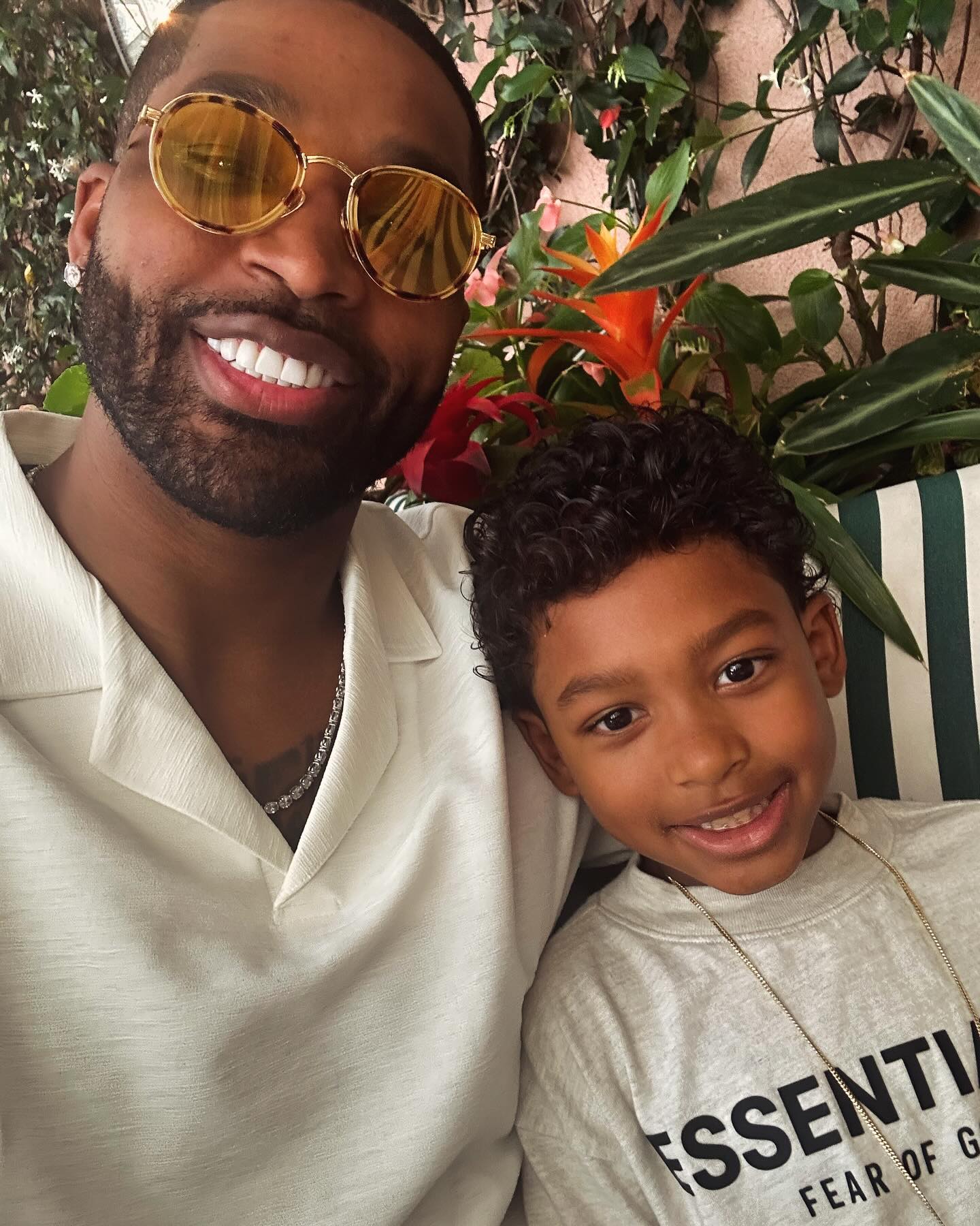 Tristan Thompson แบ่งปันภาพถ่ายหายากกับ Son Prince: 'Lunch Date'