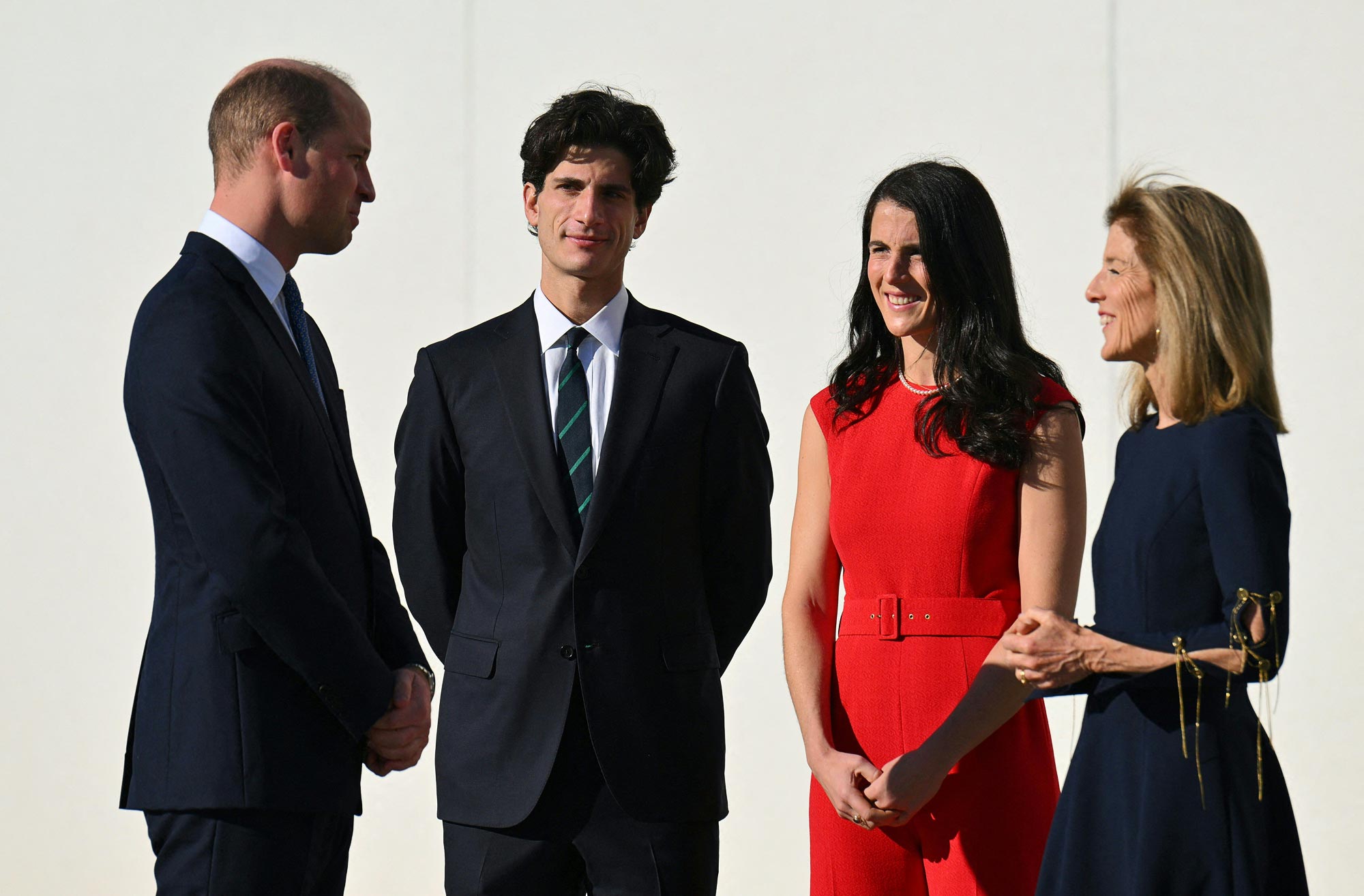 Jack Schlossberg แห่ง Vogue คือใคร? พบกับหลานชายคนเดียวของ JFK