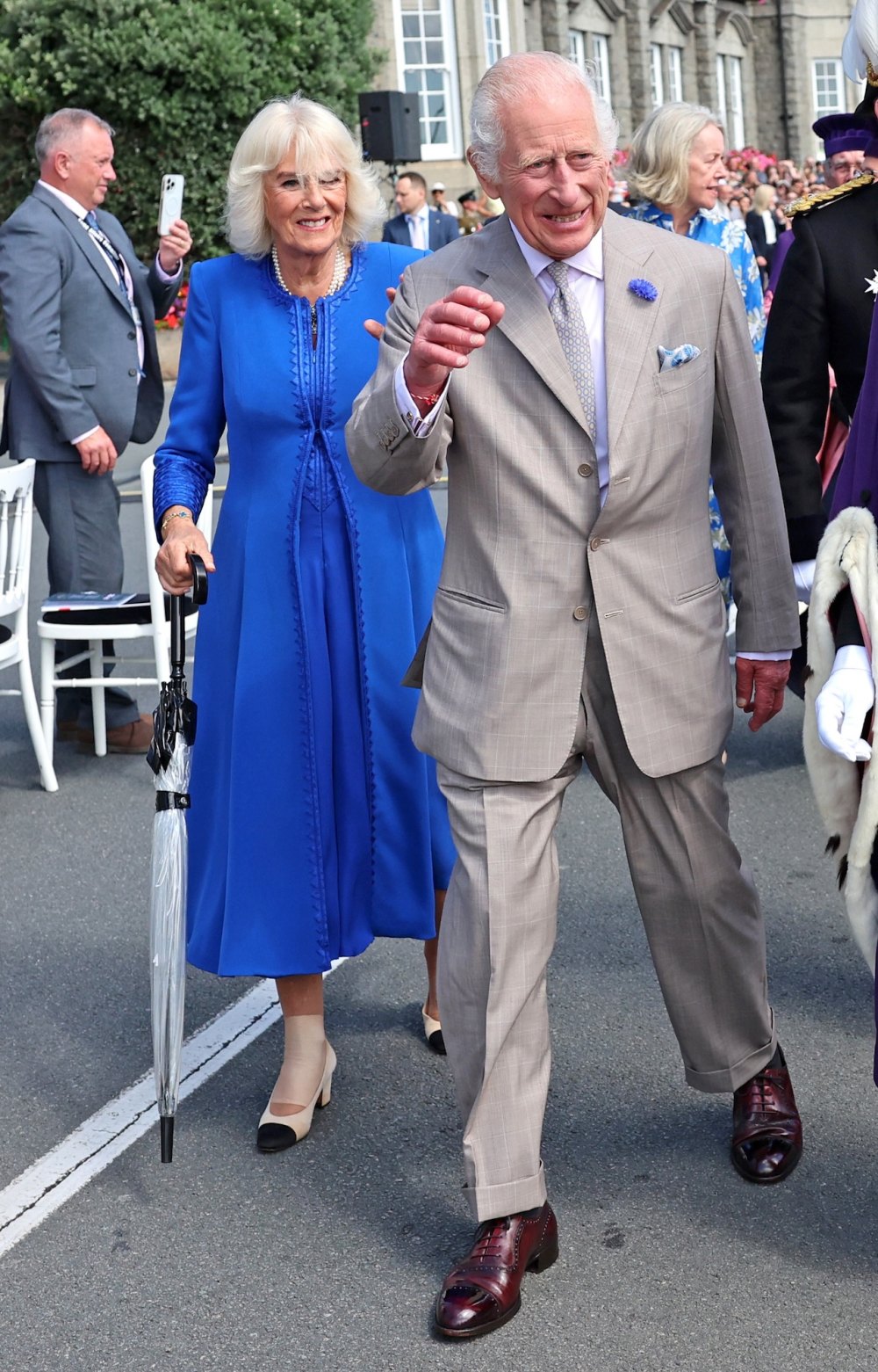  Queen Camilla Spotted With Bandaged Right Ankle After Reported Sprain 2