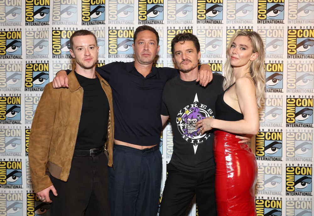 El reparto de ‘Fantastic Four’ de Marvel se abraza antes de debutar en Comic-Con