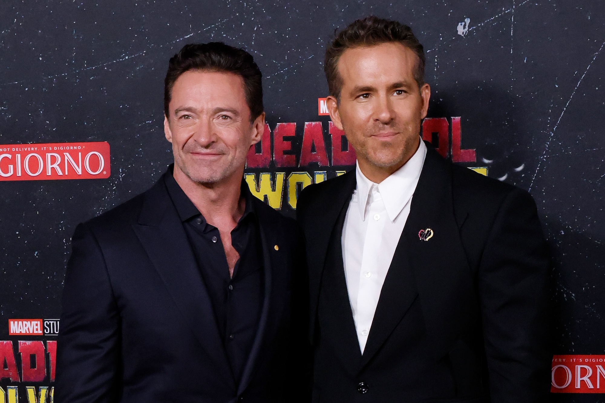 Ryan Reynolds scherzt, Tochter Betty habe Hugh Jackman „angegriffen“.