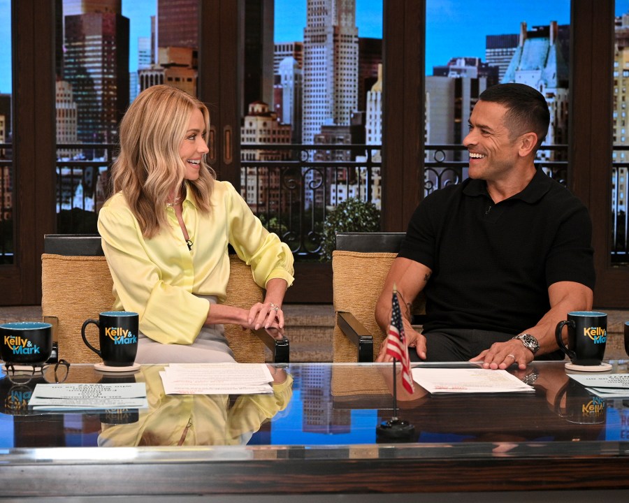 Kelly Ripa Details Inappropriate Backstage Incident With Mark Consuelos