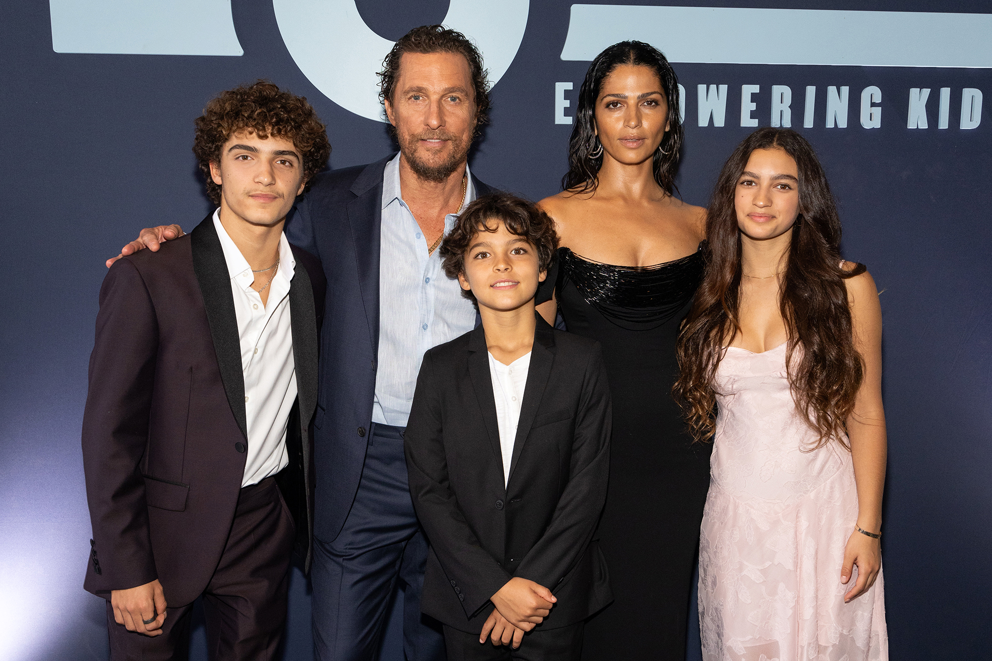 Matthew McConaughey nói với Son Levi hãy 'Hãy tận hưởng cuộc hành trình' vào sinh nhật lần thứ 16