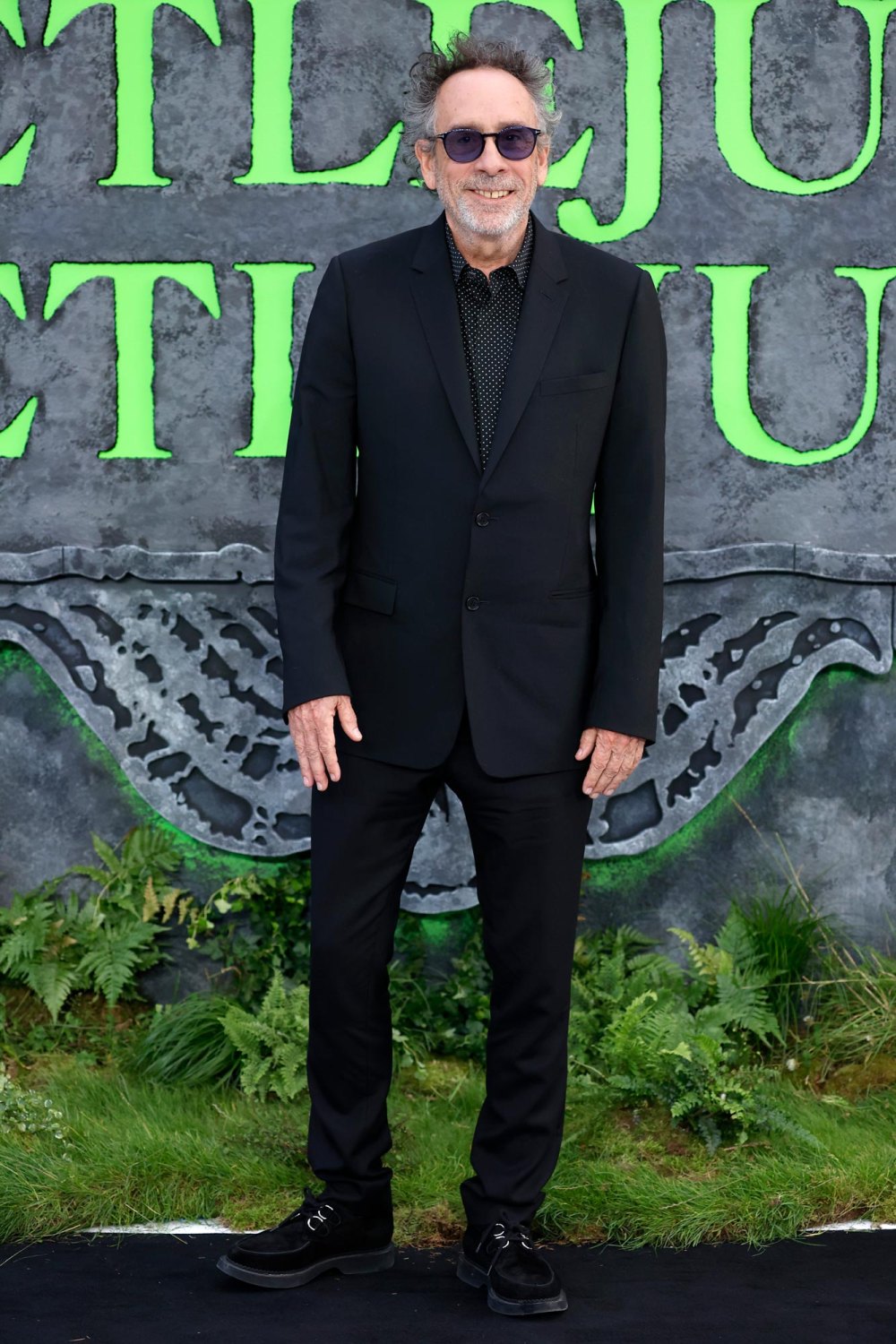 Tim Burton explica por que Alec Baldwin e Geena Davis não estão na sequência de Beetlejuice