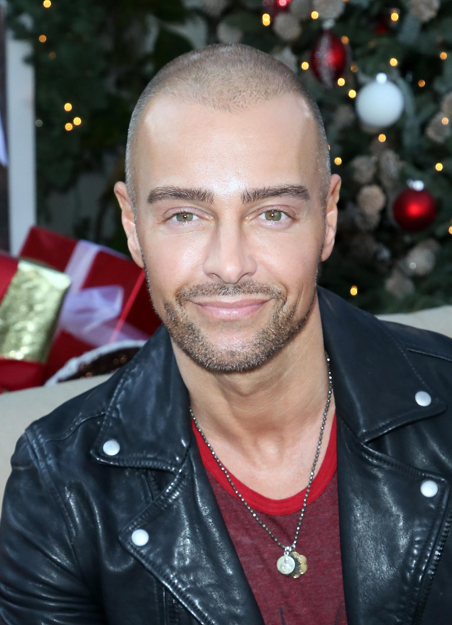 Atriz Melina Alves nega ter caso com Joey Lawrence