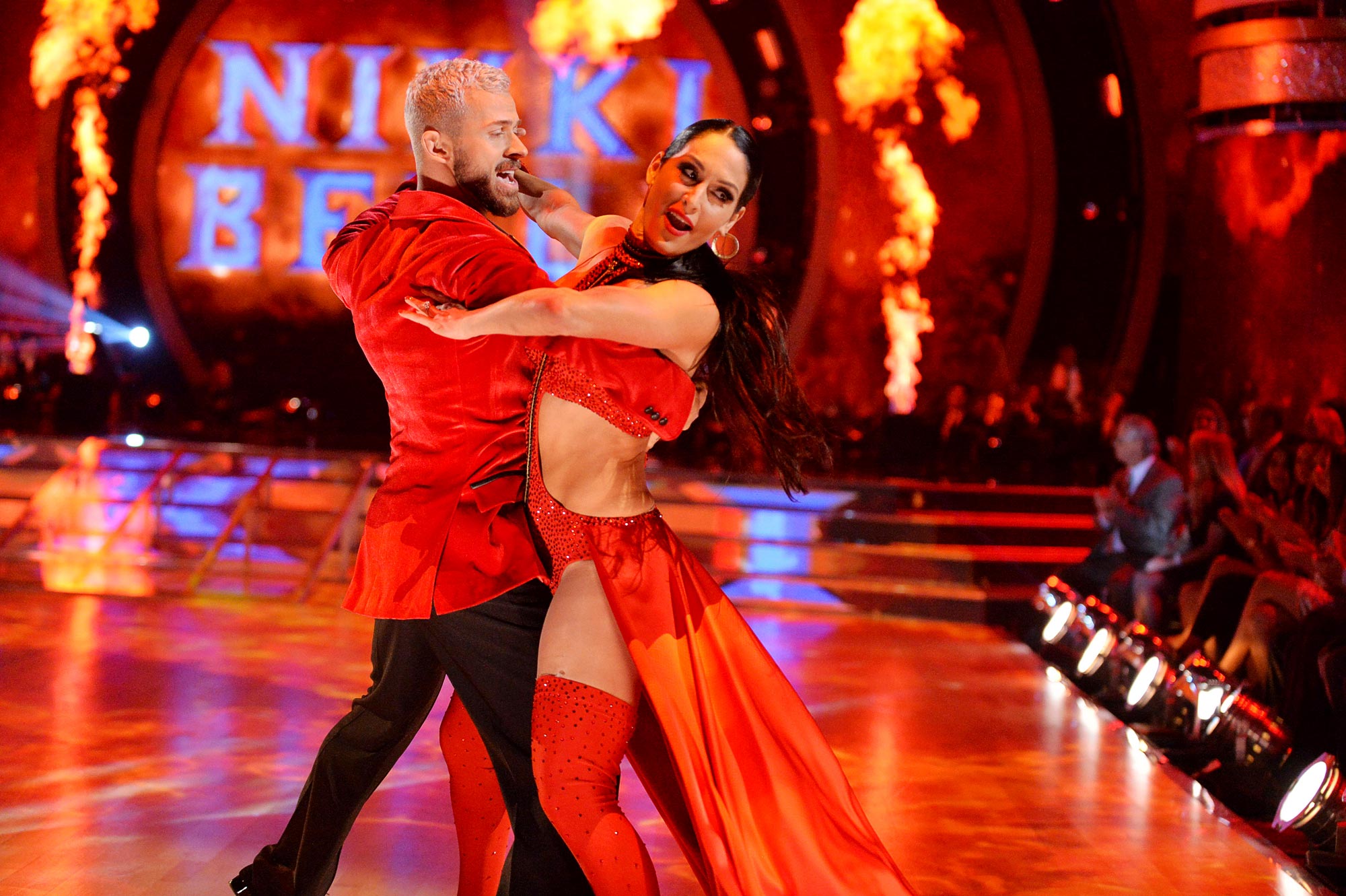 „Wiederholung der ‚DWTS‘-Geschichte von Artem Chigvintsev, Status bei früheren Partnern“