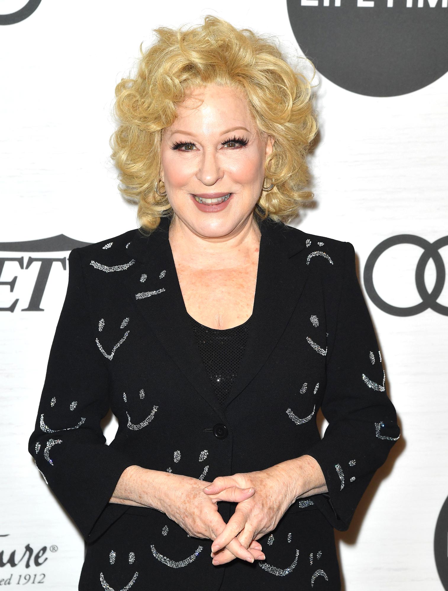 Bette Midler brinca que ela ‘fez tudo’ durante sua fase selvagem