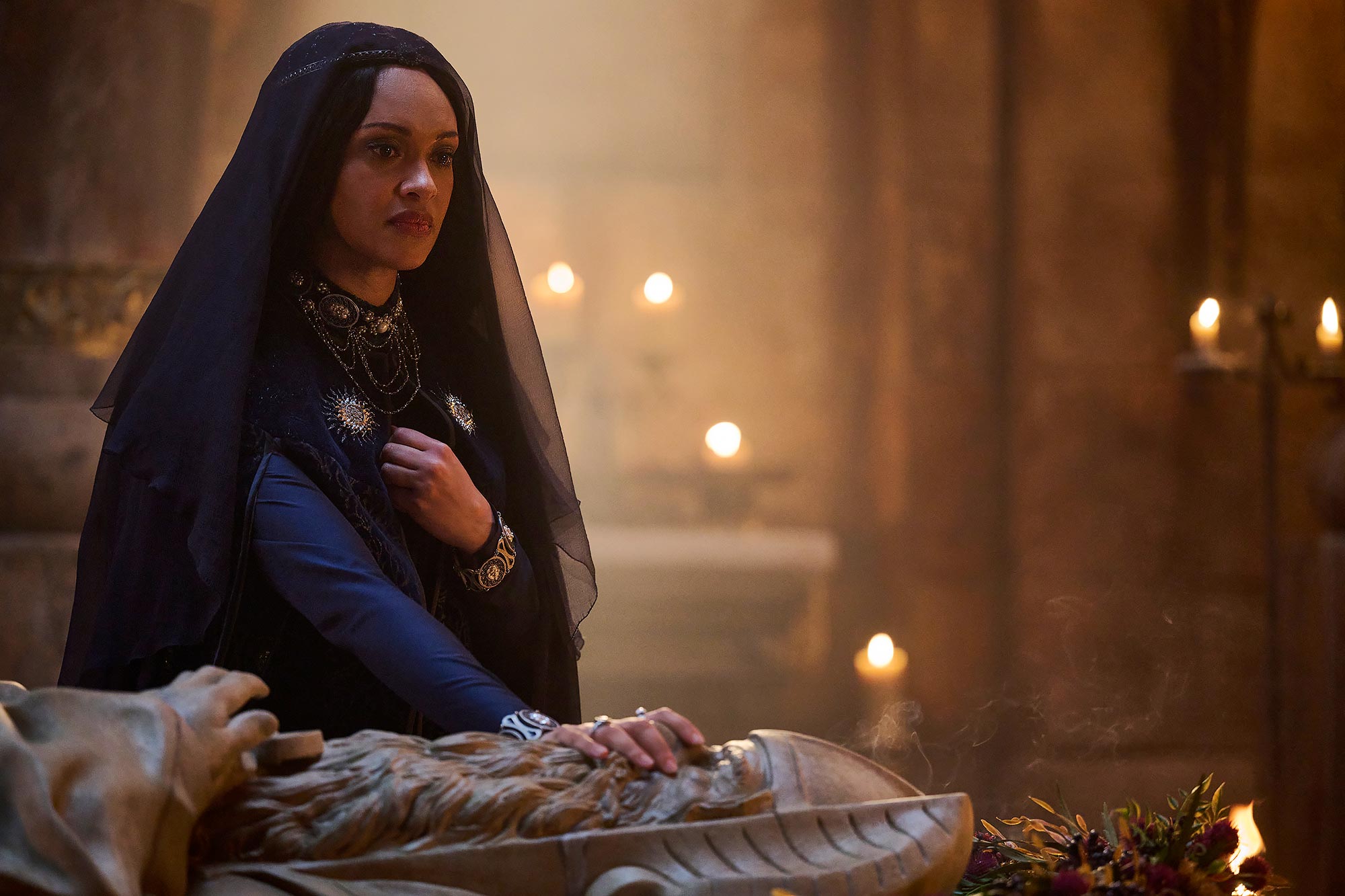 Cynthia Addai-Robinson, de Rings of Power, provoca a segunda temporada de 'Focado em Sauron'