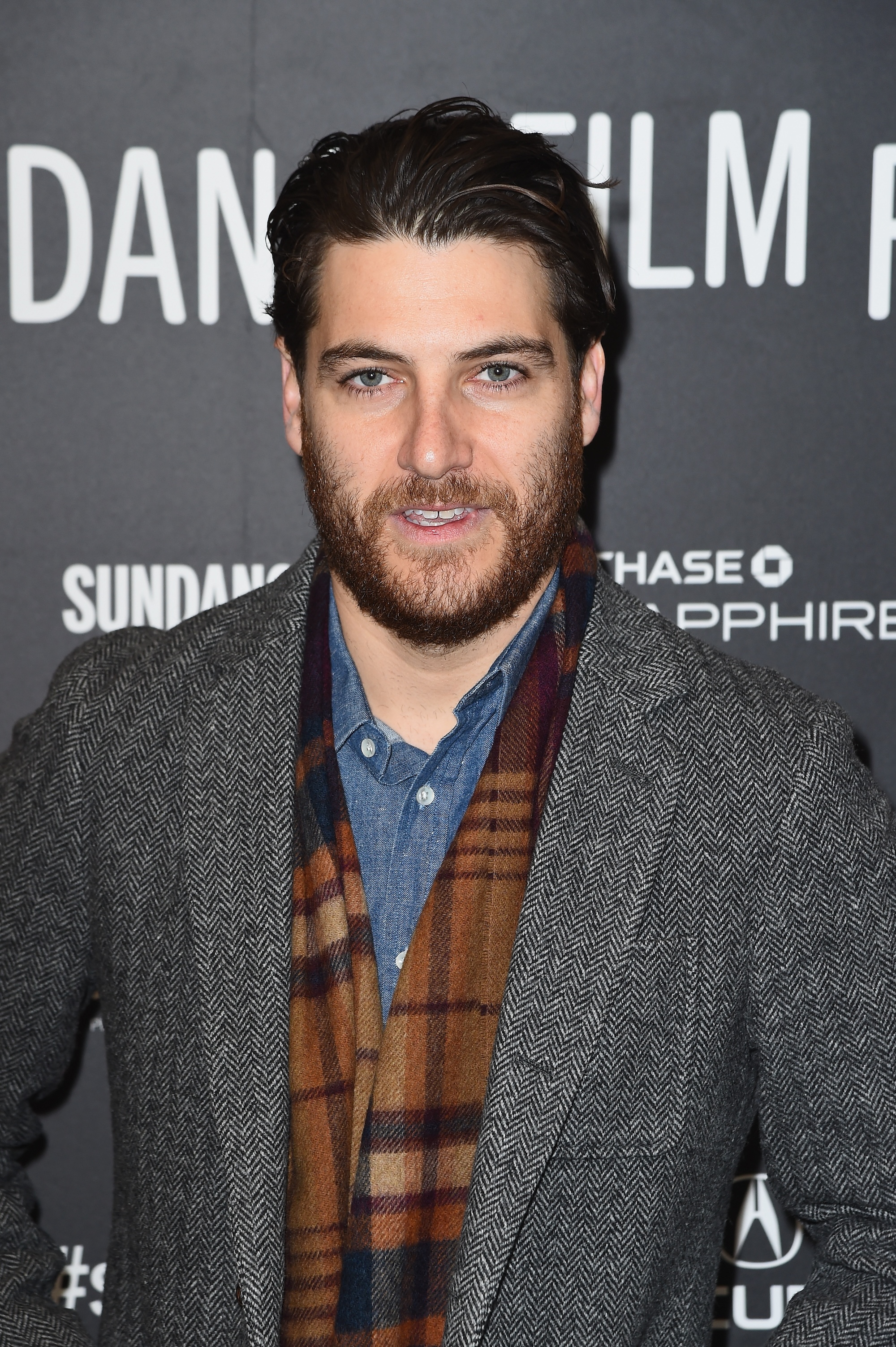 Adam Pally Reveals the Sign Stephen Curry Sent Him at the Olympics