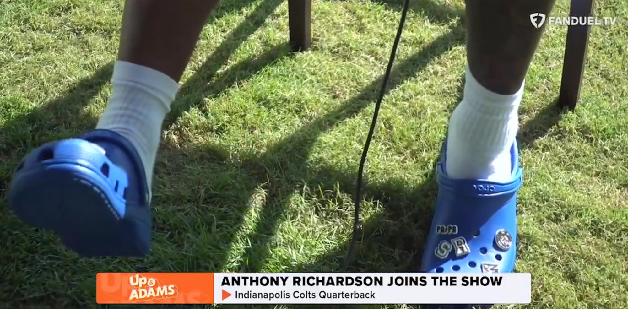 NFL-Star Anthony Richardson besitzt 60 Paar Crocs: „Im Ernst“