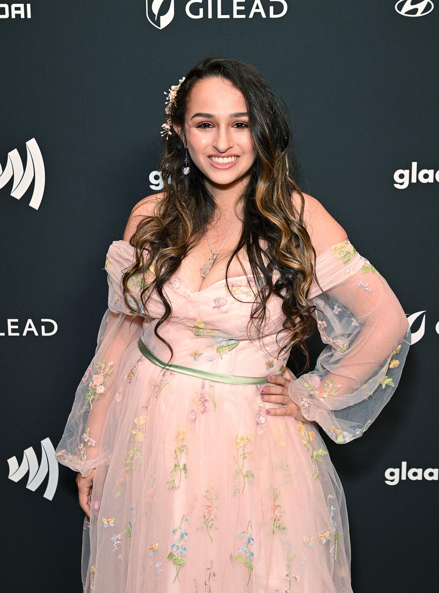 Jazz Jennings Celebrates Losing Almost 100 Pounds in 2 Years: ‘So Proud’