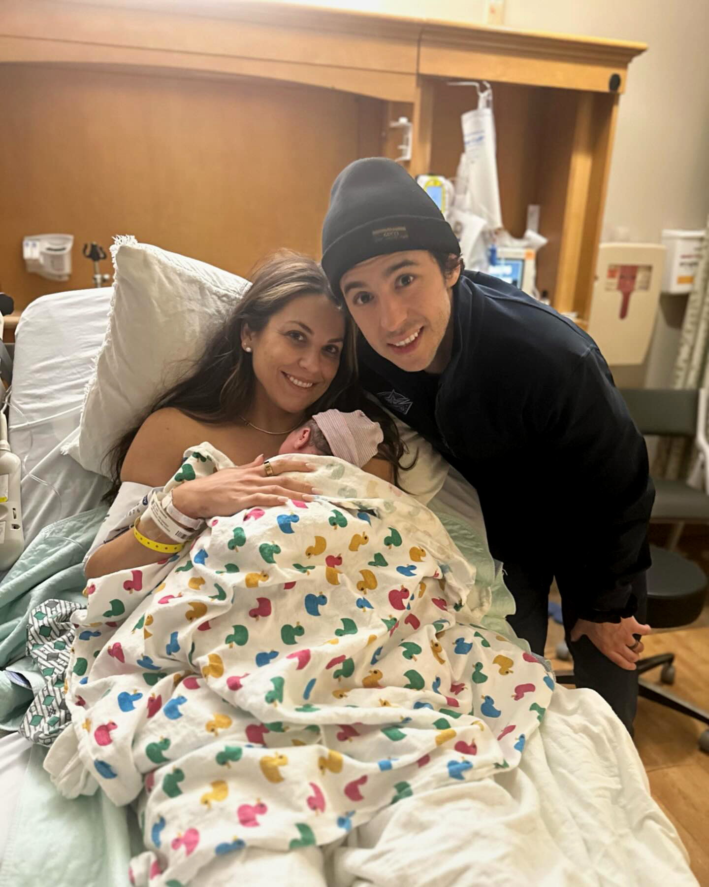 O falecido astro da NHL Johnny Gaudreau e o cronograma do relacionamento da esposa Meredith