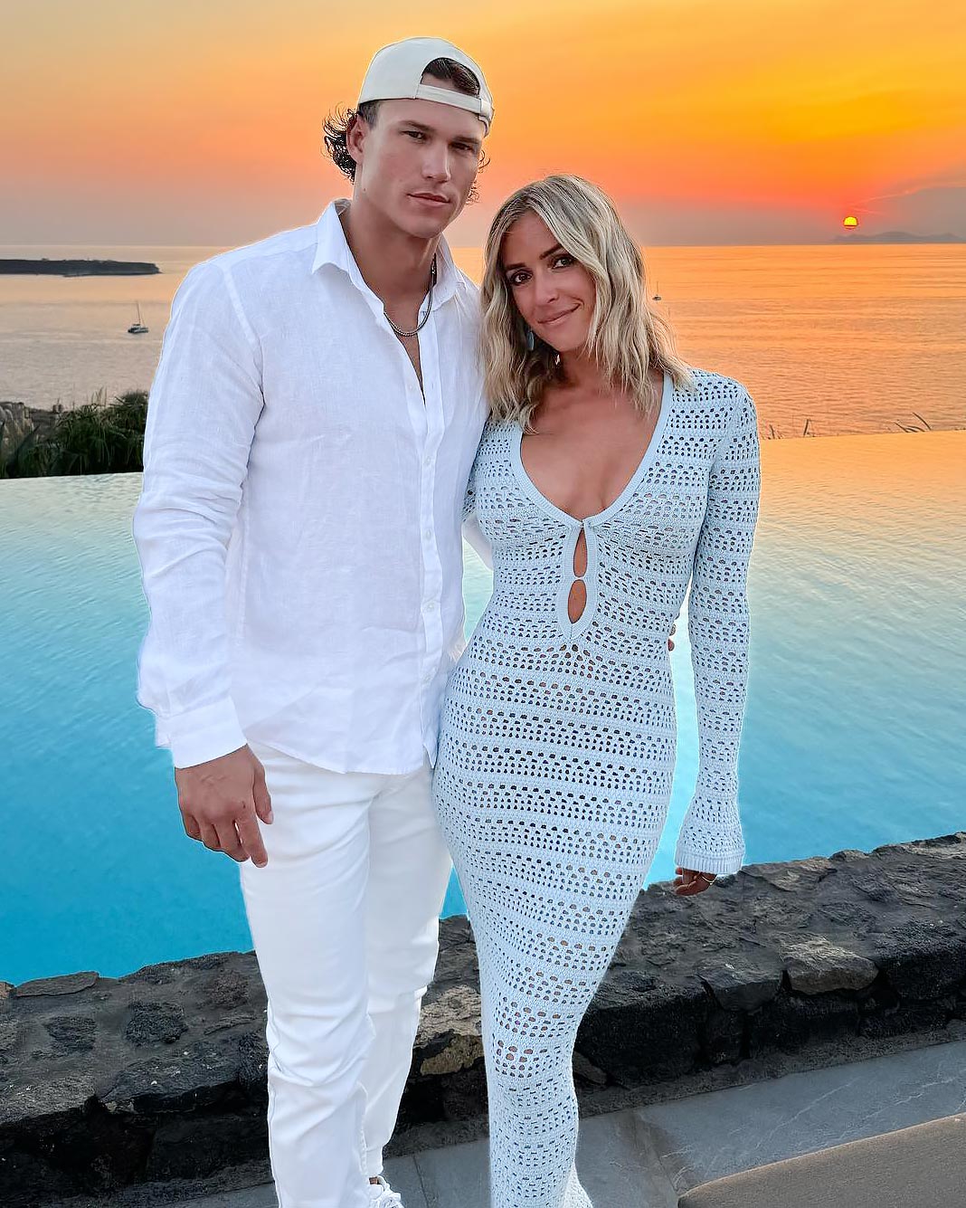 Kristin Cavallari e Mark Estes são todos sorrisos na nova foto do pôr do sol