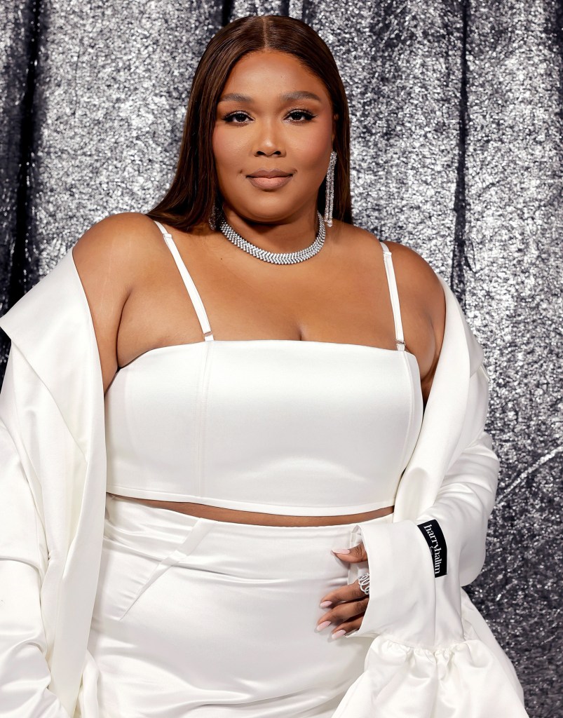 Lizzo Shares Bali Vacation Pics After Lawsuit Drama: 'Taking a Gap Year'