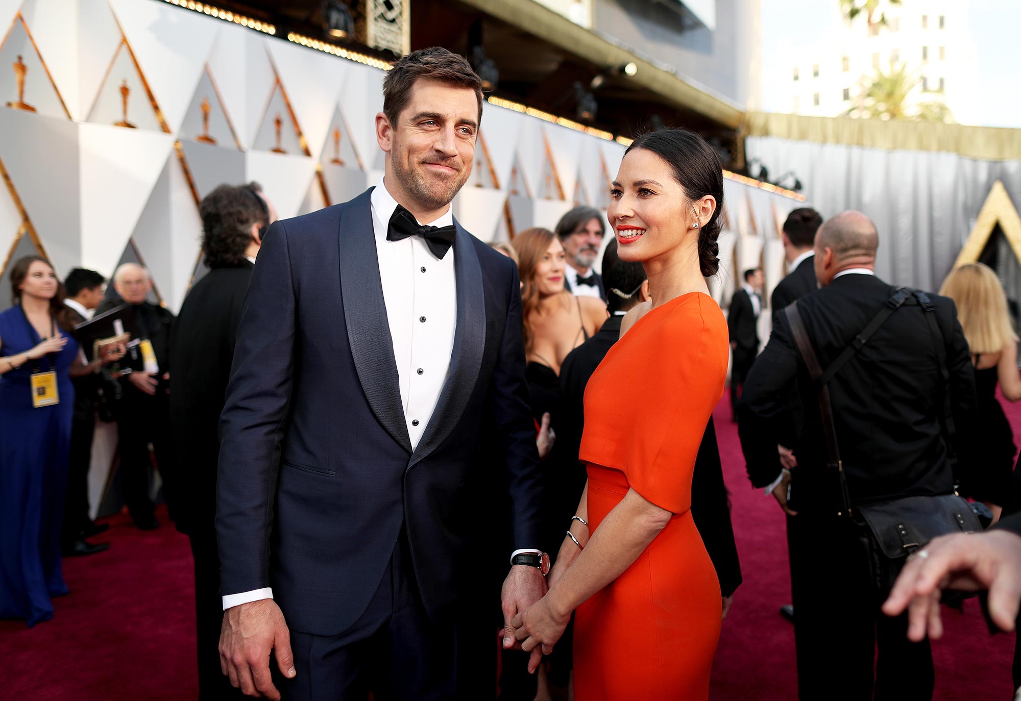 Relembrando o cronograma do relacionamento de Olivia Munn e Aaron Rodgers