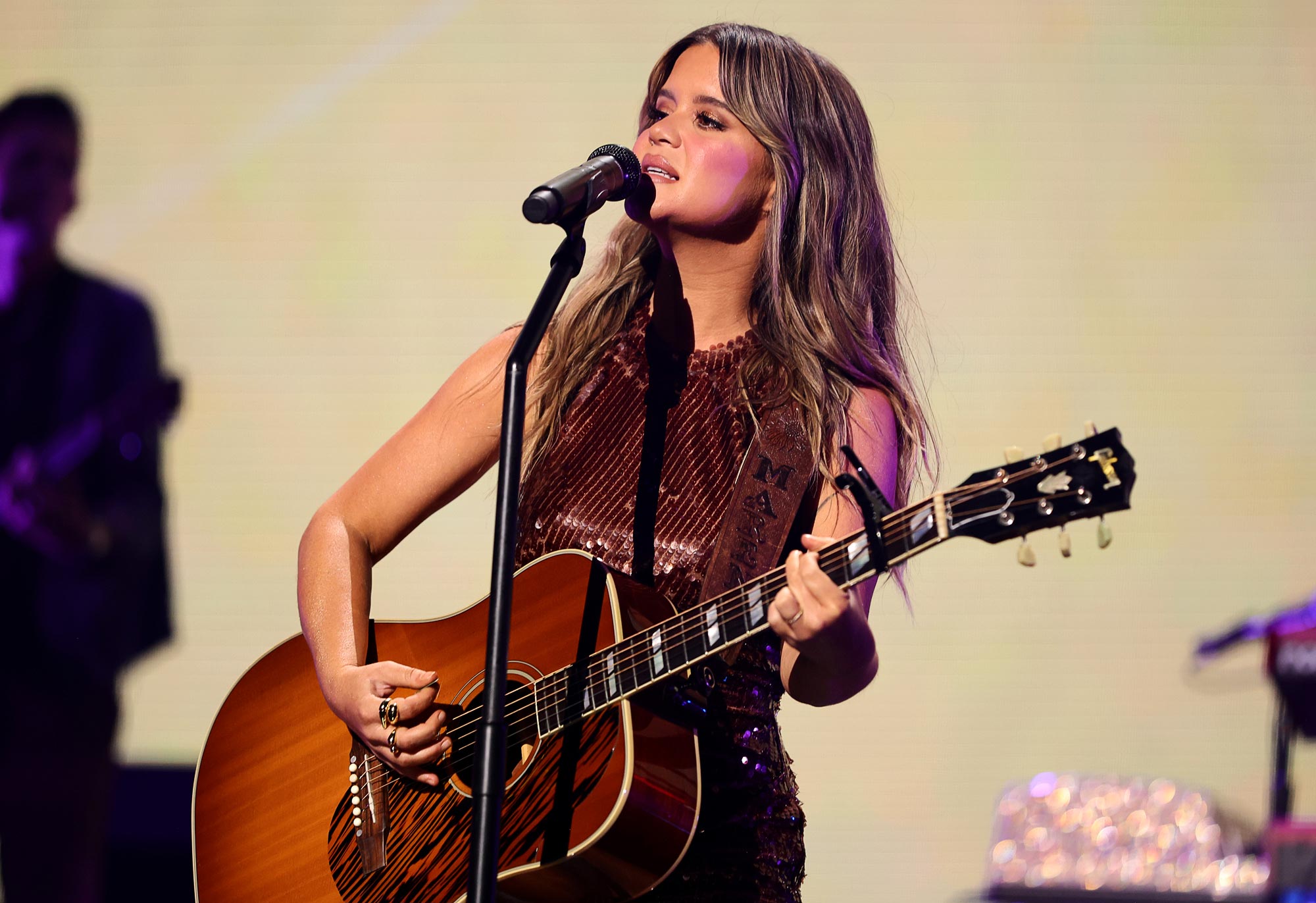 Maren Morris ร้องเพลงเกี่ยวกับการหย่าร้างของ Ryan Hurd ในเพลงสุดท้ายของ EP 'Intermission'