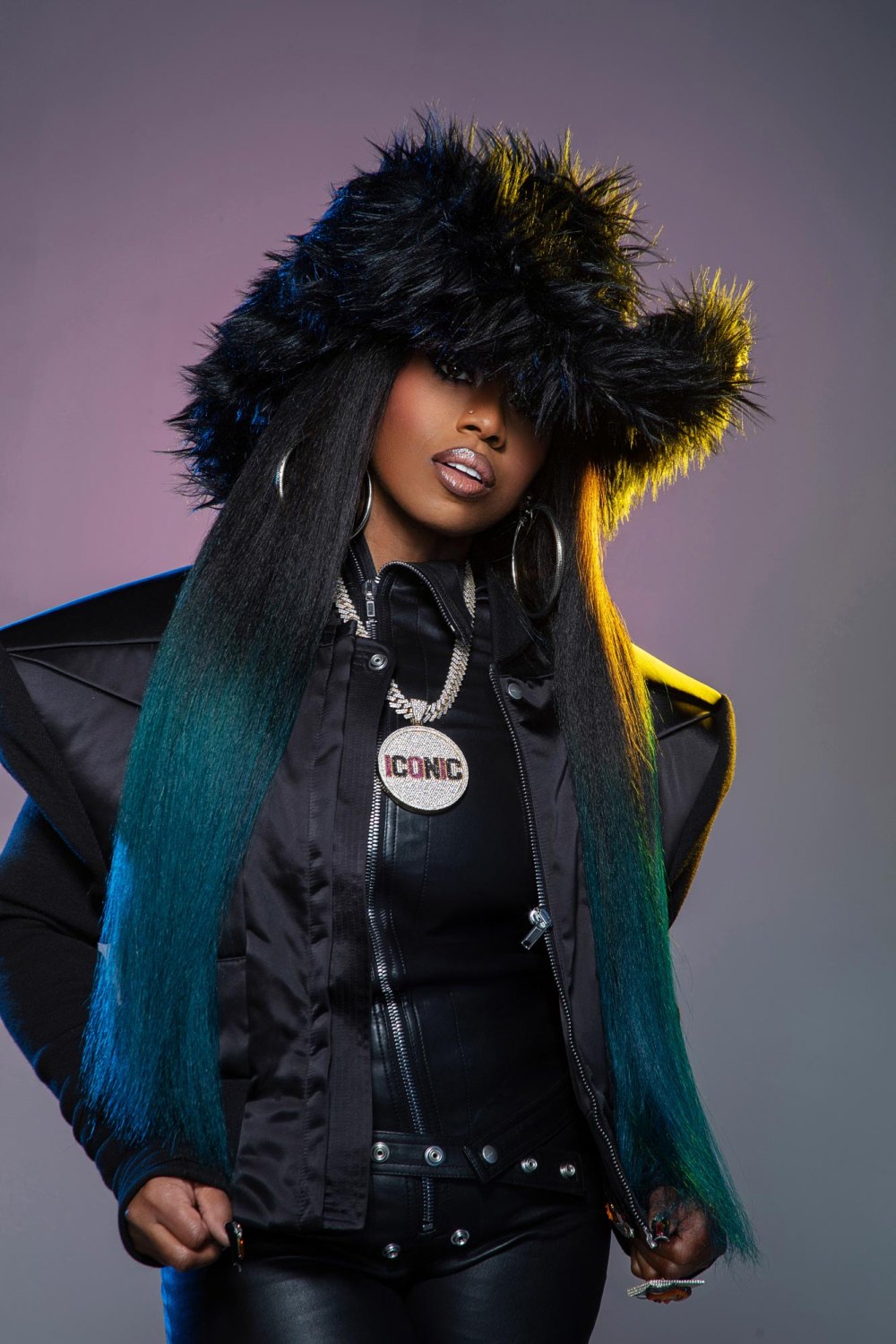 Missy Elliott’s Favorite Music Video Look of All Time Is the Trench Coat From ‘She’s a Bitch’ 077