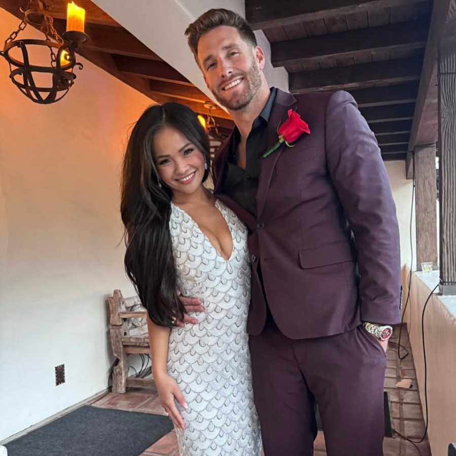 Molly Mesnick Recalls ‘The Bachelor’ Producers Telling Her Jenn Tran Was All In On Sam McKinney