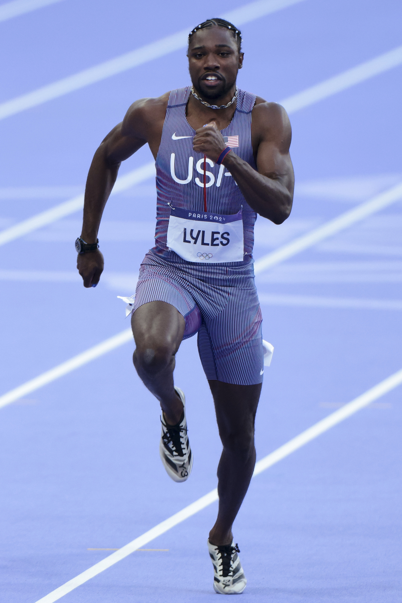 Noah Lyles gewinnt Bronze im 200-m-Lauf der Männer, nachdem bei ihm COVID diagnostiziert wurde