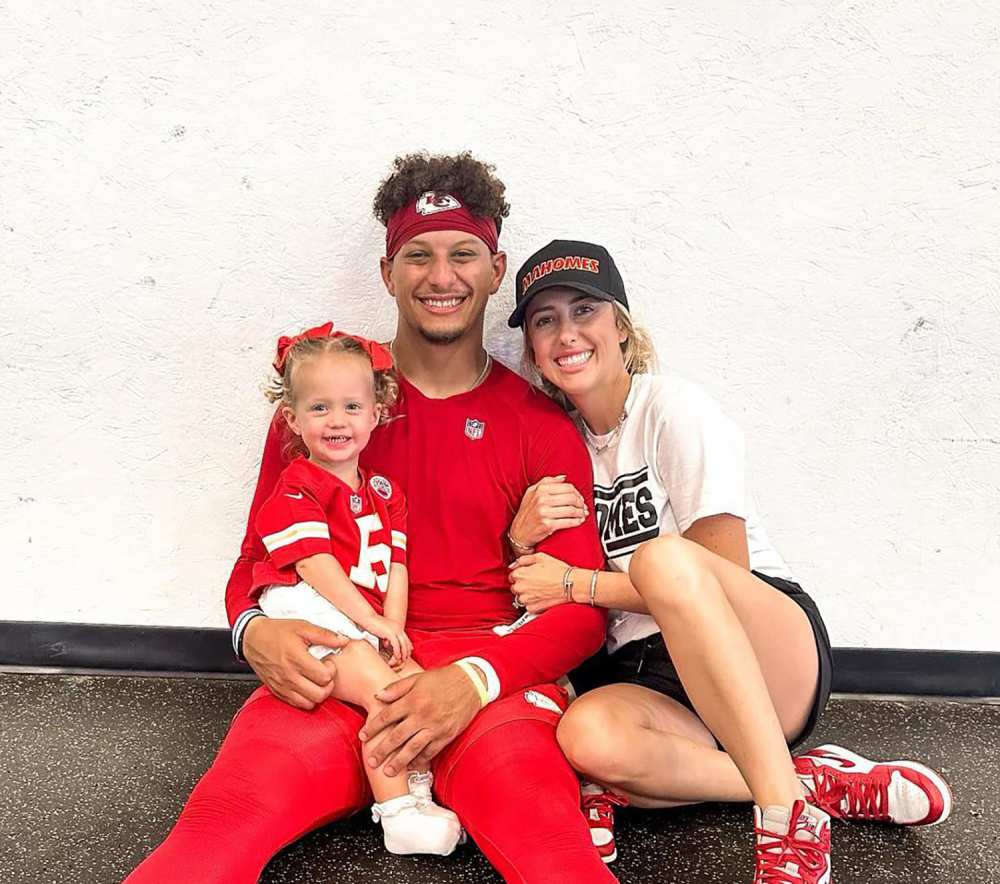 Patrick and Brittany Mahomes 3 Year Old Daughter Starts Gymnastics Wearing USA Leotard: 