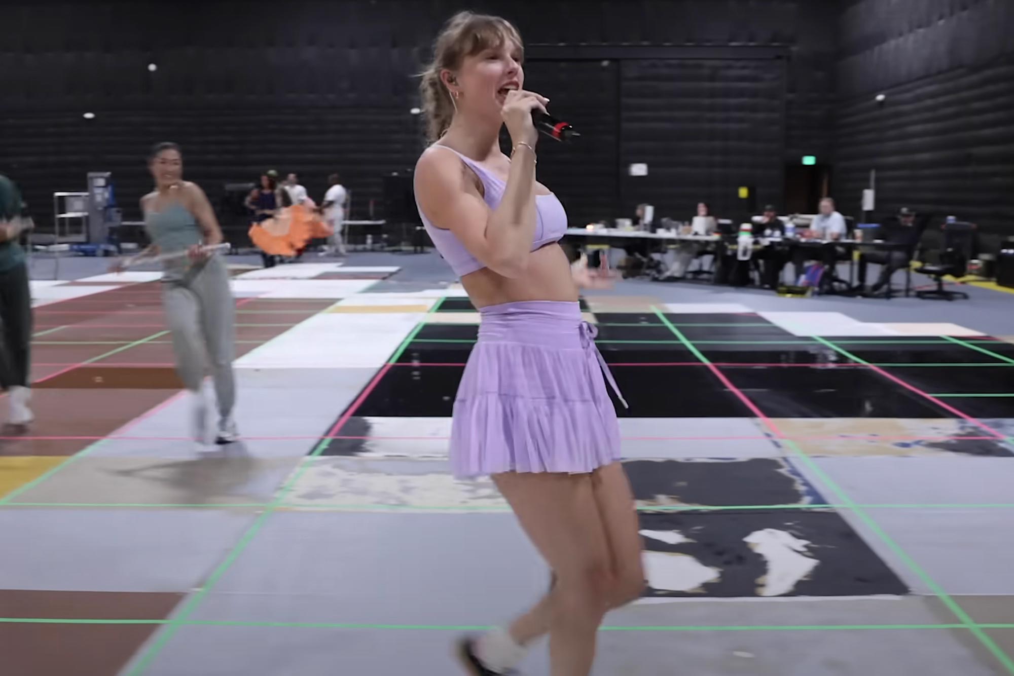 Taylor Swift usando peças ativas PopFlex foi o ‘sonho final’ do designer