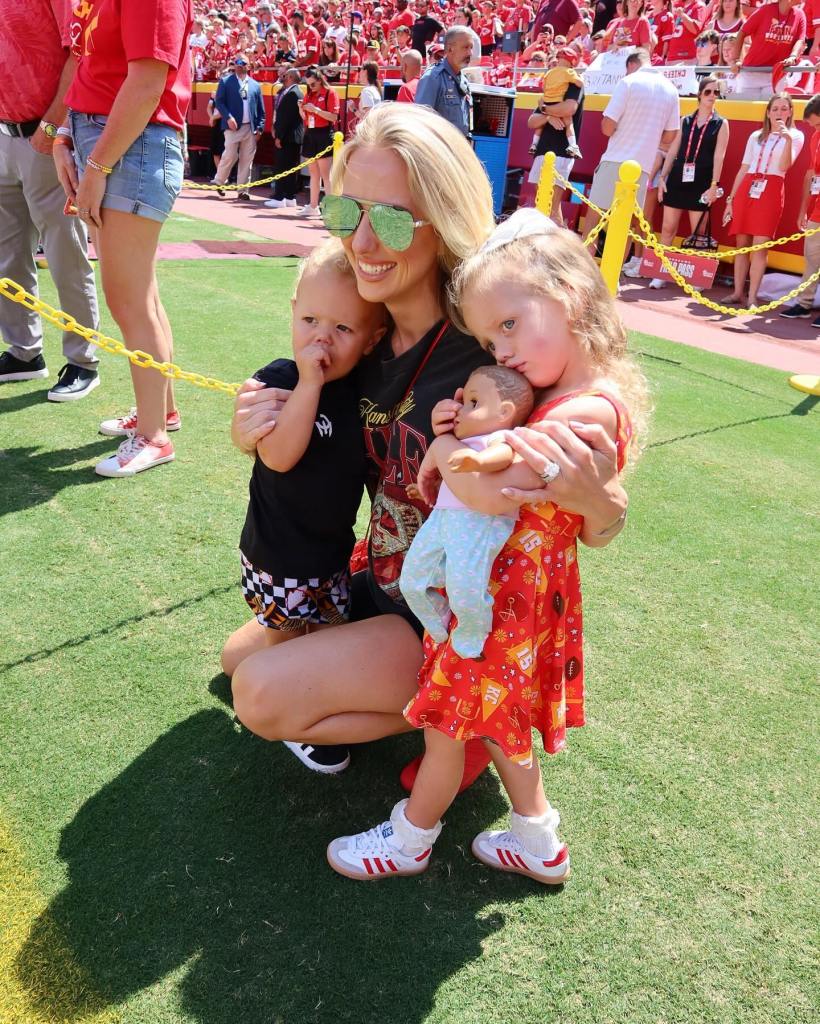 FEATURE Pregnant Brittany Mahomes Kicks of Her Game Day Style With Oversized Chiefs Shirt