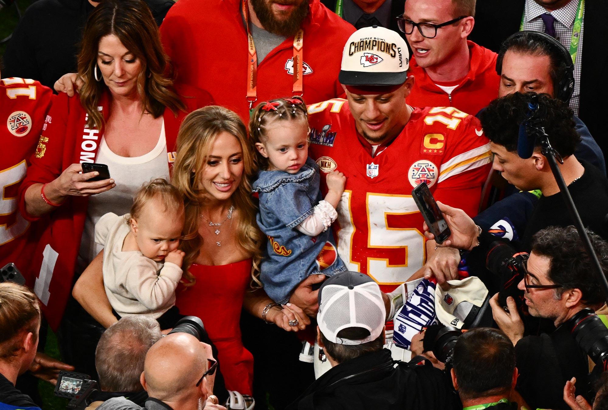 Ciężarna Brittany Mahomes pokazuje ciążowy brzuszek w filmie z treningu