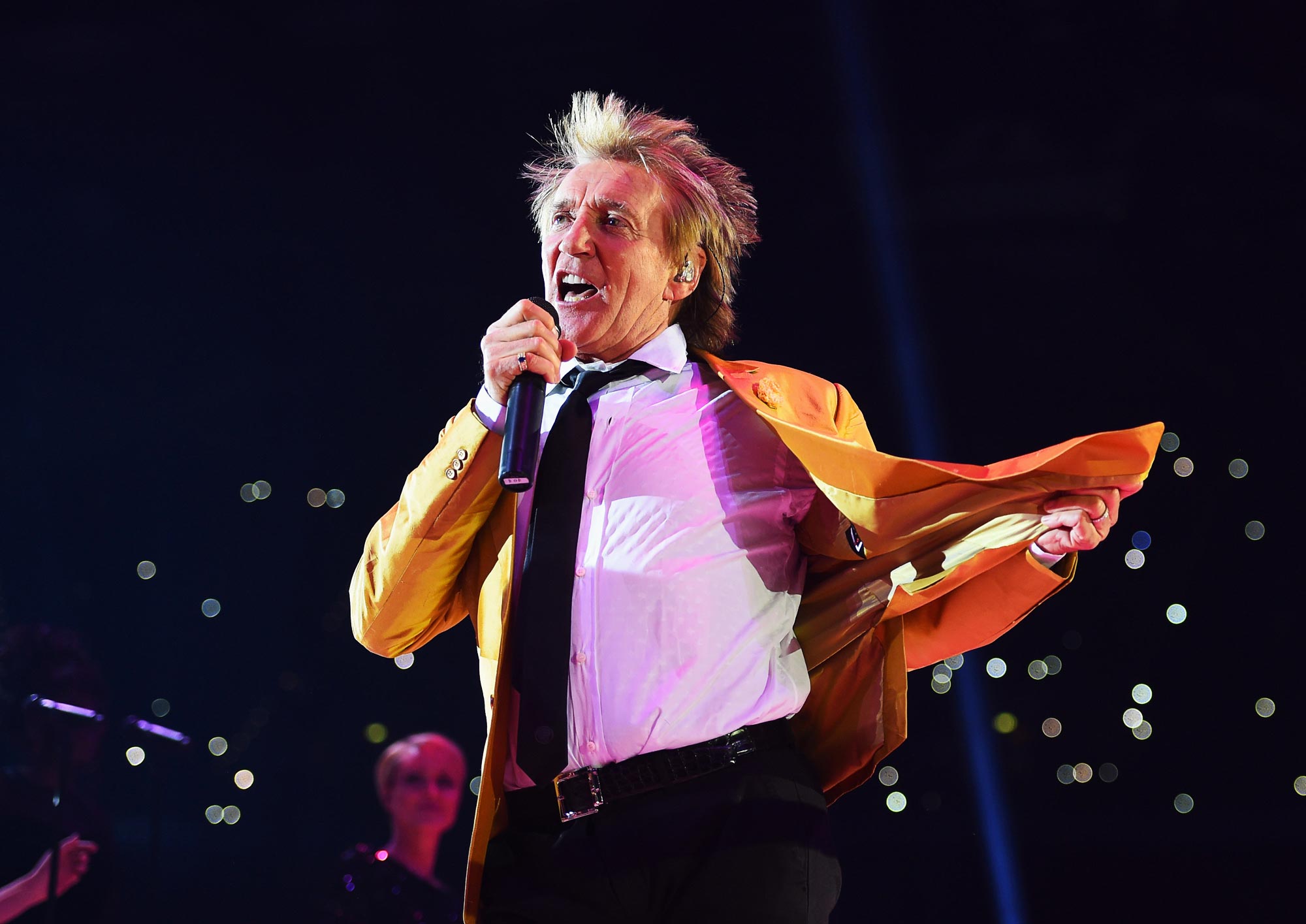 Rod Stewart ยกเลิกการแสดงที่ลาสเวกัสครั้งที่ 200 เนื่องจากอาการป่วย