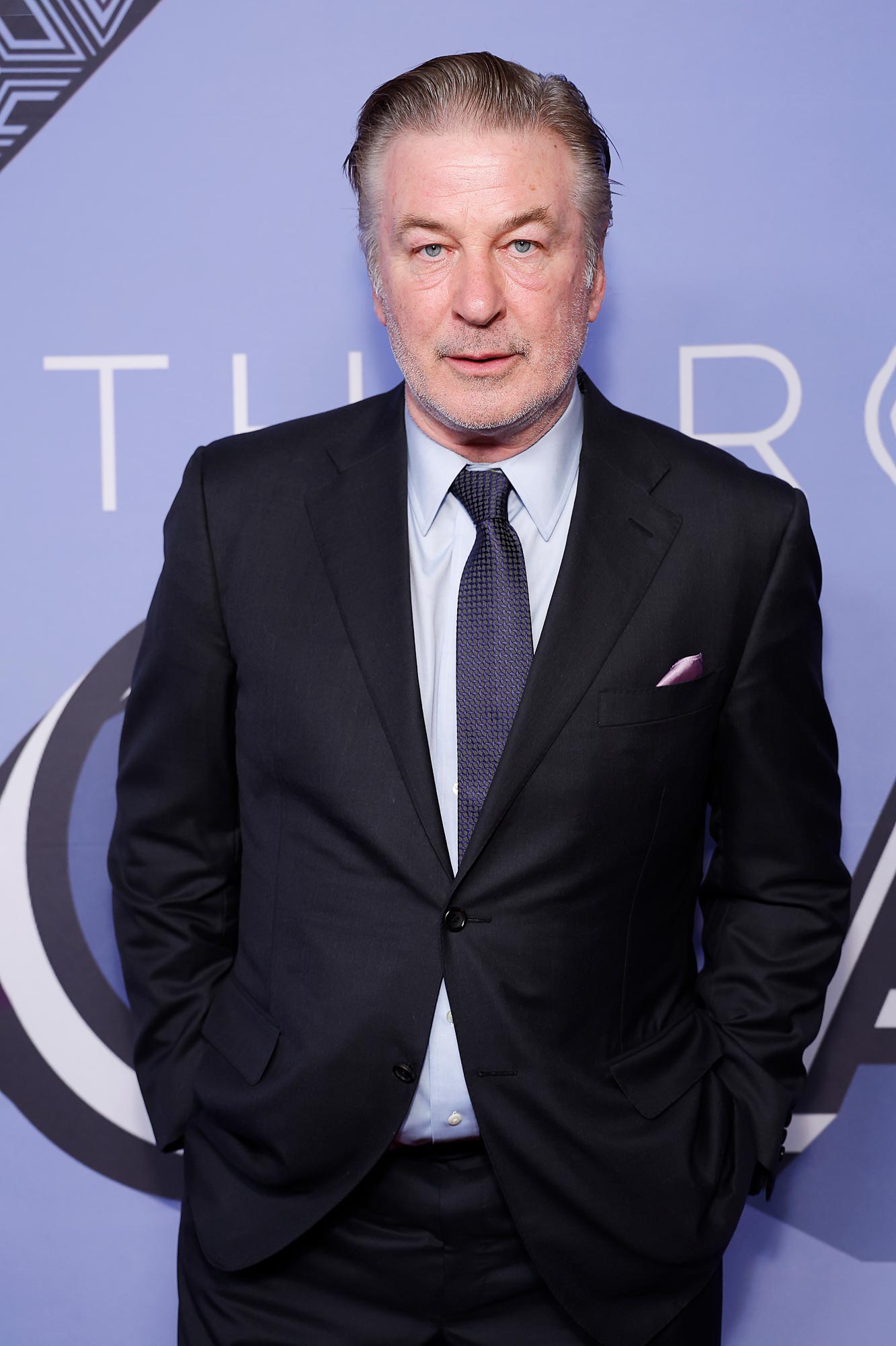 „Rust“-Regisseur sagt, er habe „keine Beziehung“ zu Alec Baldwin