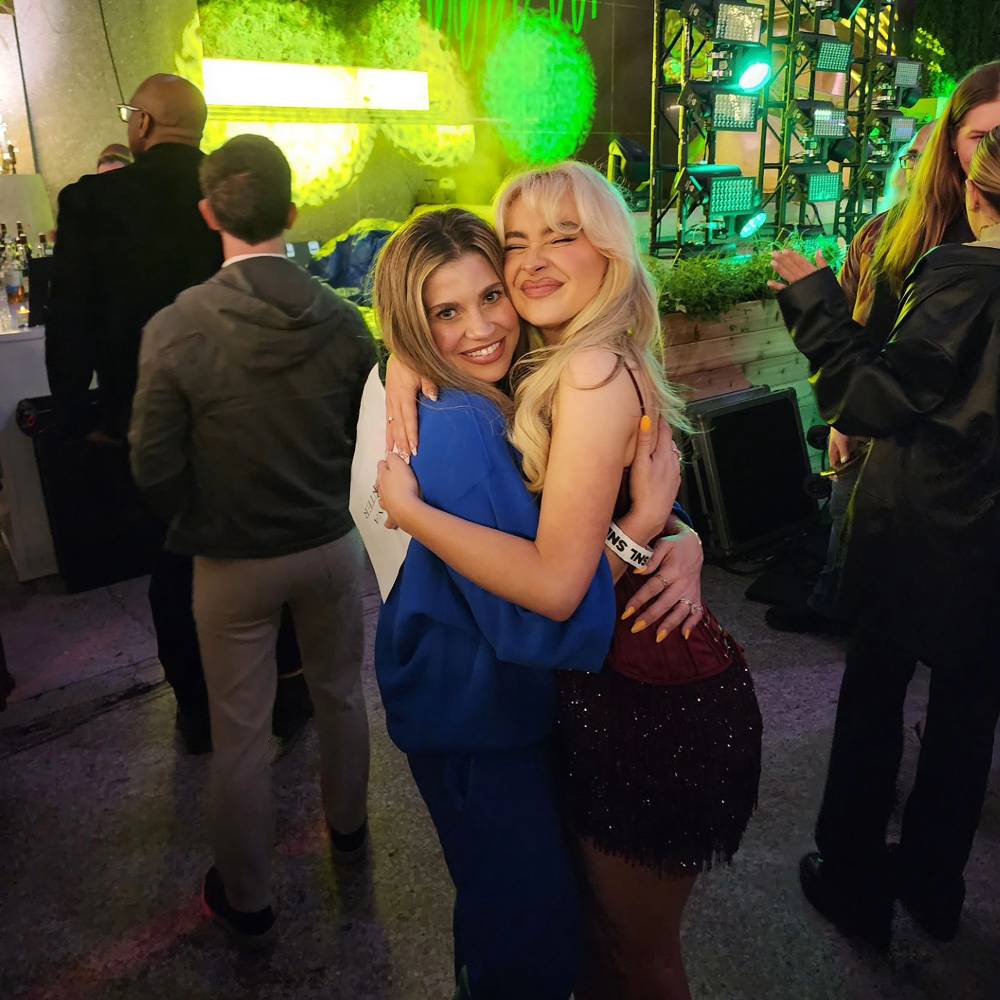 Sabrina Carpenter tells Danielle Fisher to 'love you forever' amid actress' battle with breast cancer