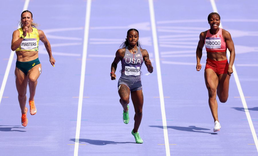 Sha'Carri Richardson Receives Bouquet of Roses Before Olympics Debut 2