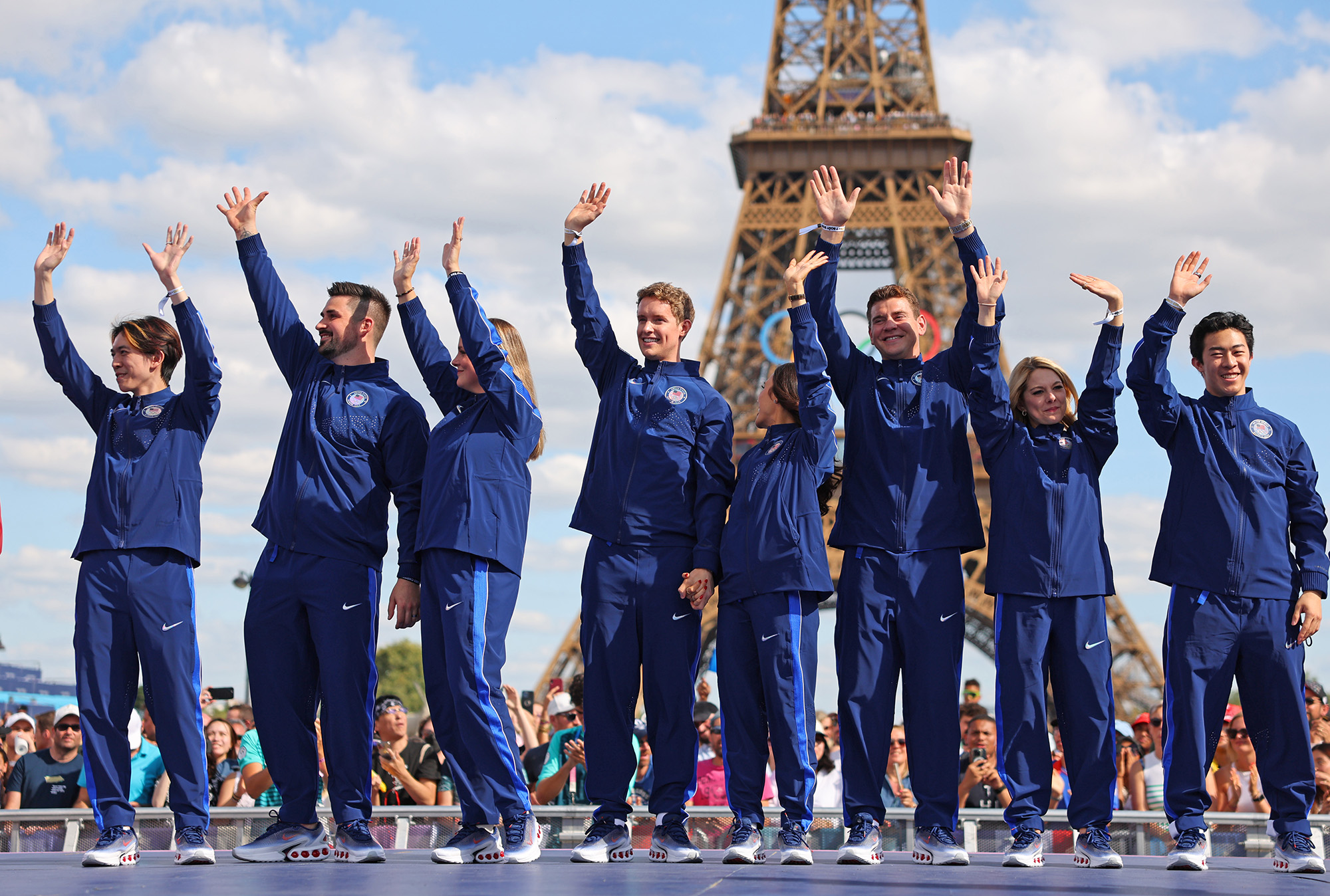 Os patinadores artísticos da equipe dos EUA finalmente recebem medalhas de ouro após as Olimpíadas de 2022