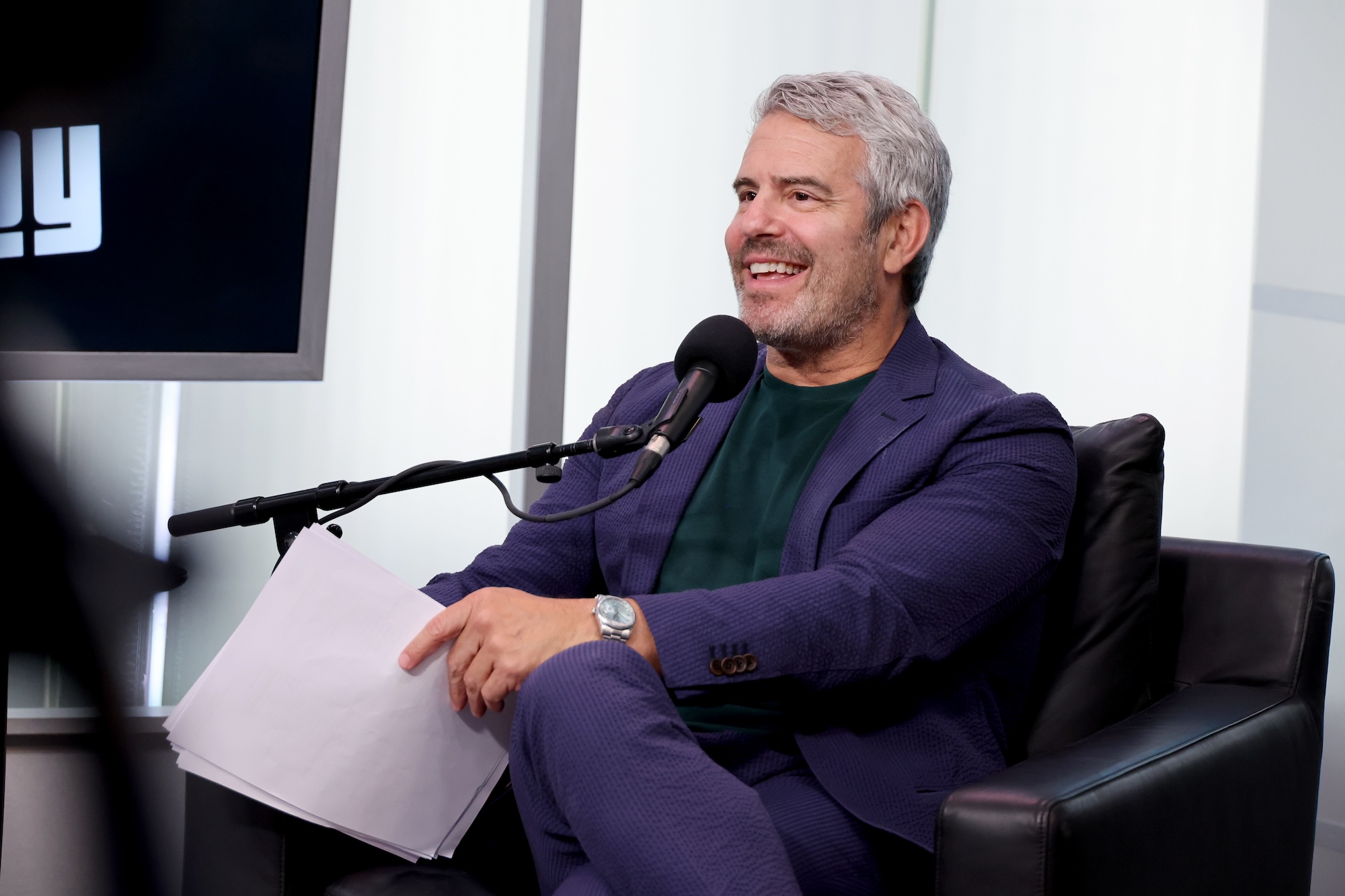 Andy Cohen, 'RHOSLC'nin 5. Sezonunu Anlatıyor: 'Böyle Bir Patlamayla Başlıyor'