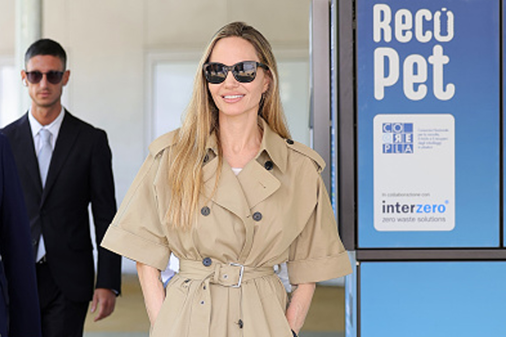 Get a $27 Lookalike for Angelina Jolie’s Classic Fall Trench Coat