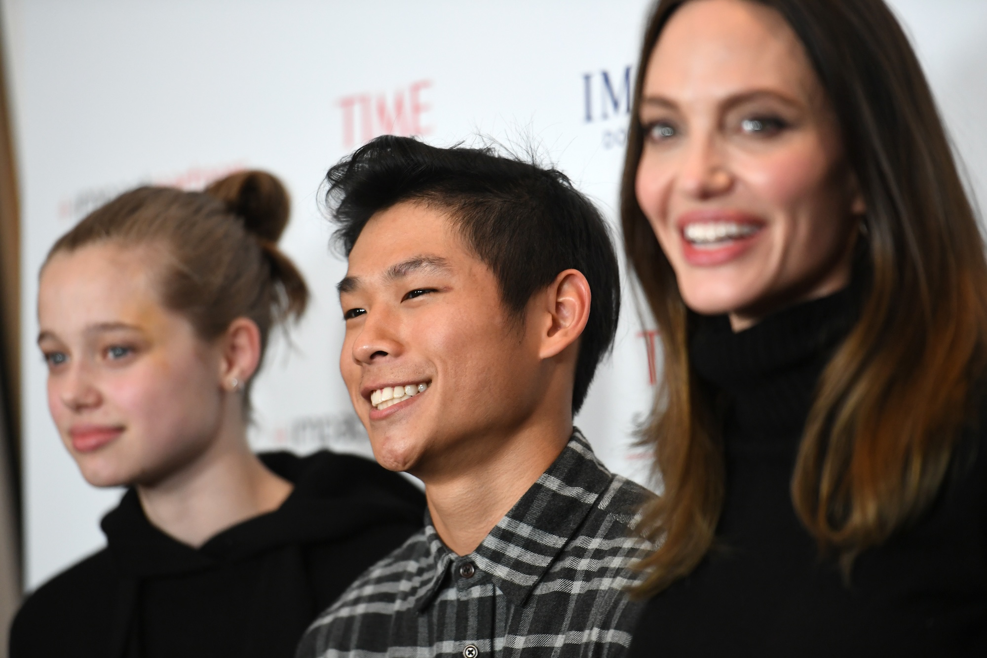 ปากของ Pax ลูกชายของ Angelina Jolie 'เต็มไปด้วยเลือด' หลังจากเกิดอุบัติเหตุ E-Bike