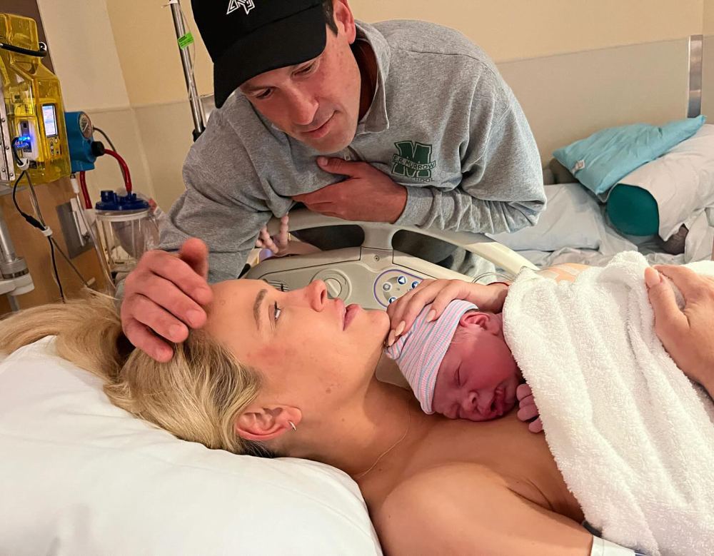 Peta Murgatroyd Won't Be on 'Dancing With the Stars' Season 33 After Welcoming 3rd Baby