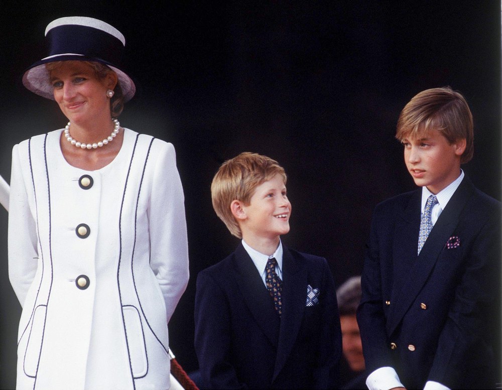 Prince Harry Says My Mum Would Be Incredibly Proud of Young Award Winners at NYC Event