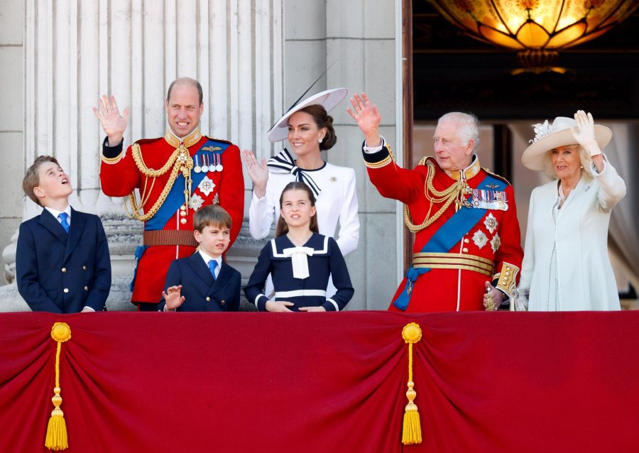 Ian McKellen Says Hes Most Definitely on Prince Harrys Side in Royal Family Feud