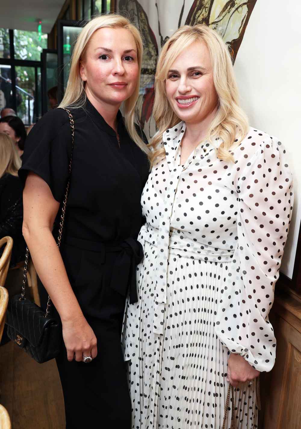 Dentro de la boda íntima de Rebel Wilson y Ramona Agrumas en Italia