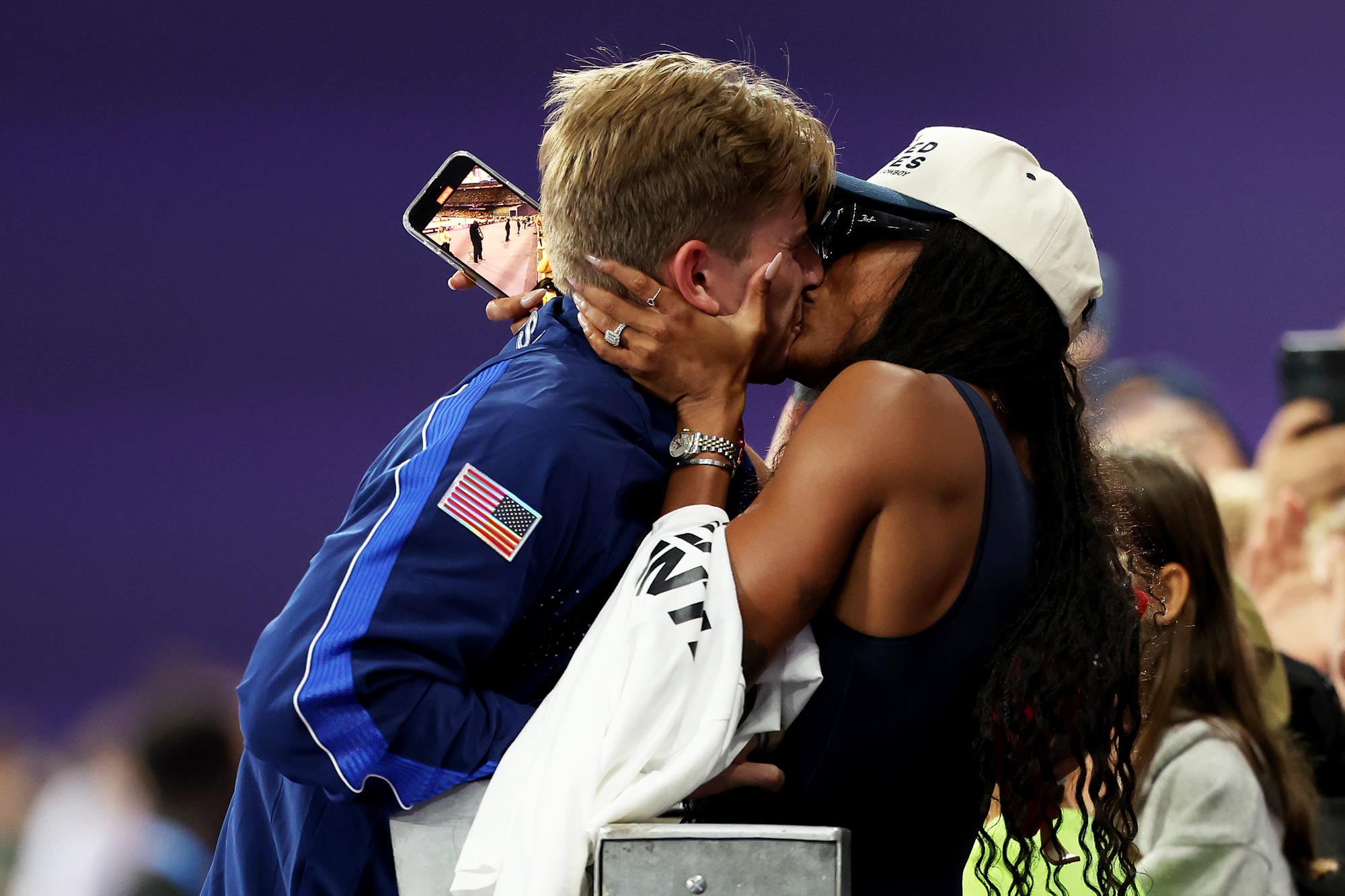 Hunter Woodhall gana el oro paralímpico semanas después de que su esposa ganara el oro olímpico