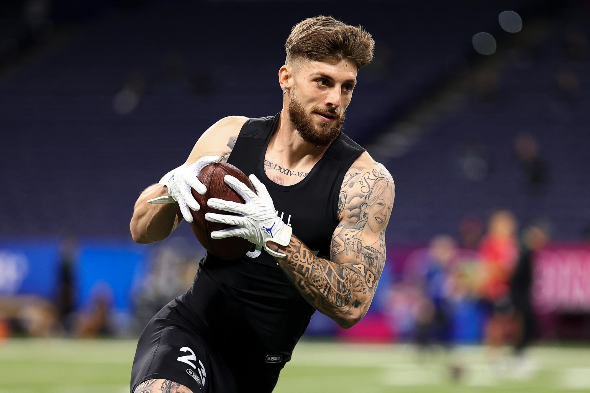 Ricky Pearsall của San Francisco 49ers tham dự trận mở màn mùa giải sau khi bấm máy