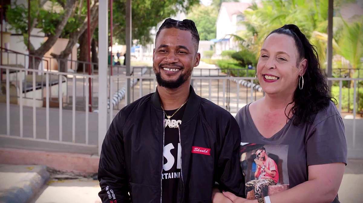 Kim Menzies แห่ง 90 Day Fiance 'ตัดมันออก' อย่างเป็นทางการกับ Ex Usman Umar