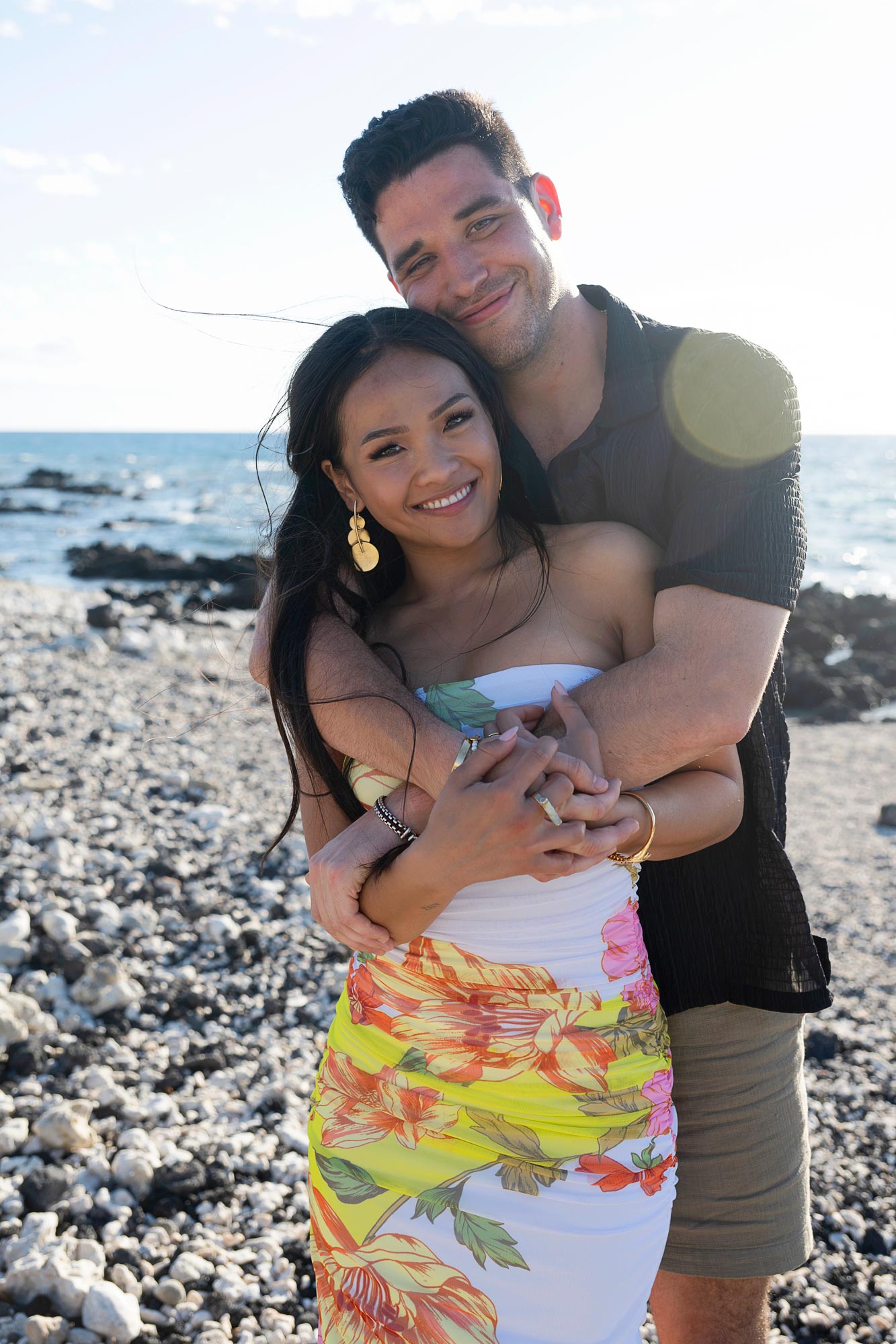 Bachelor Nation ชั่งน้ำหนักกับผลพวงของ Jenn Tran การแยกทางของ Devin Strader