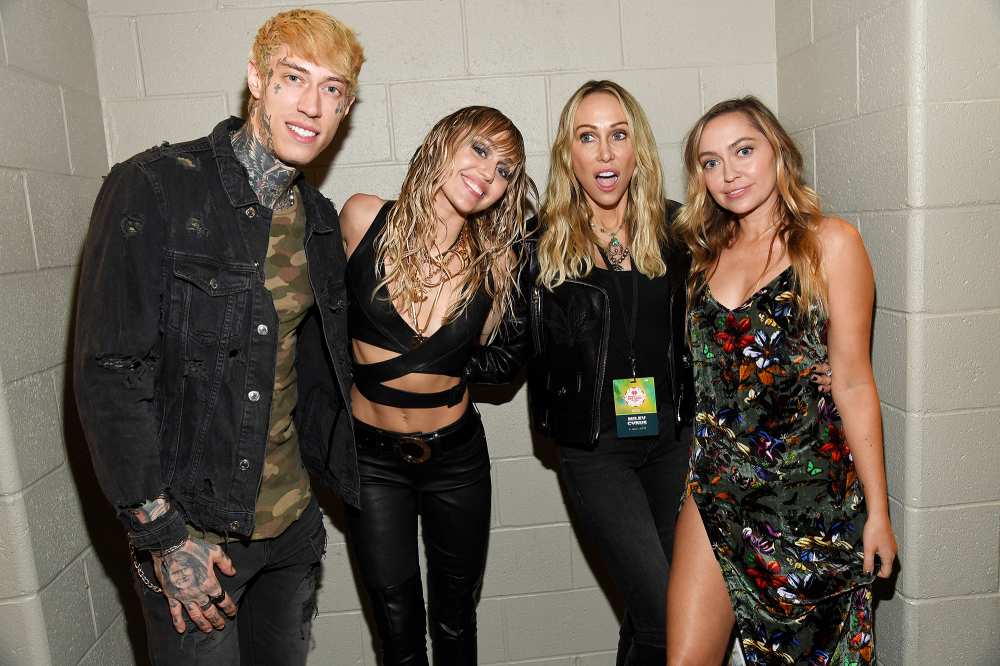 Brandi Cyrus Says She's 'Always Checking In' With Mom Tish, Pitches Family Christmas Album